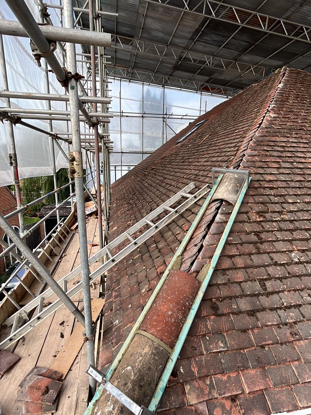 Roof Clean - Moss Removal using Honda 15lpm Low Pressure Washing Machine by Ges Exterior Cleaning ltd