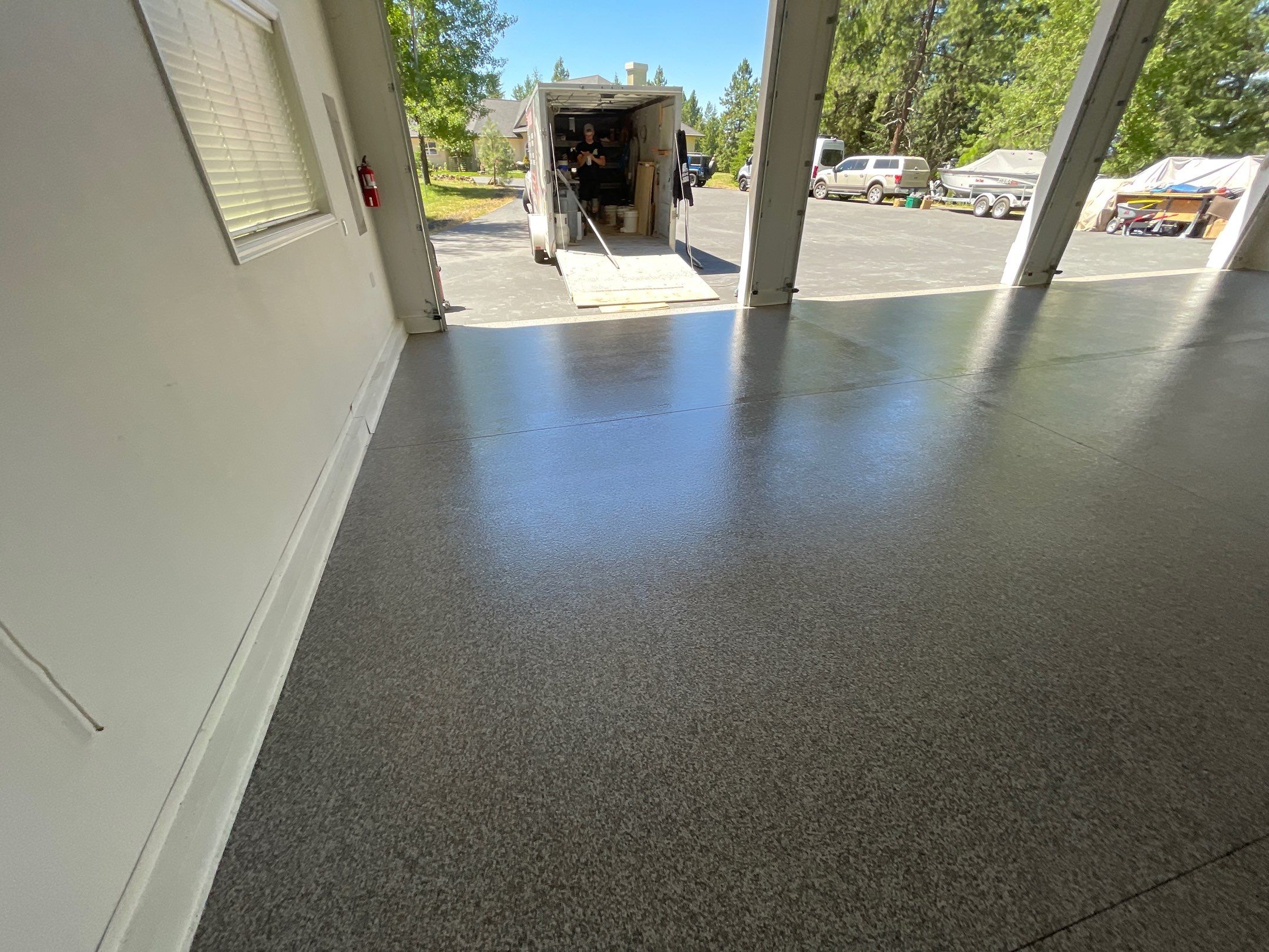 Garage Transformation using Echo 1/4" Chip by Croc Coatings, LLC