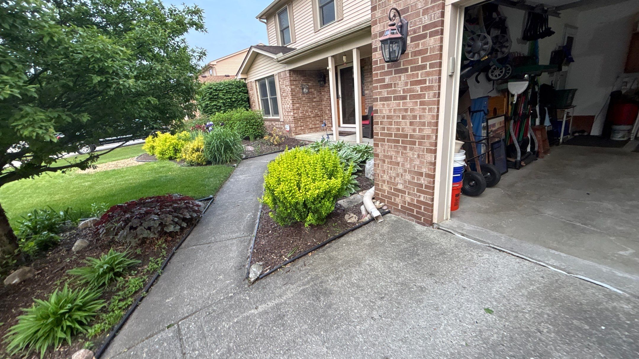 Siding Replacement using Alside S7 Cedar Mill Grain Pebble by 180 Contractors