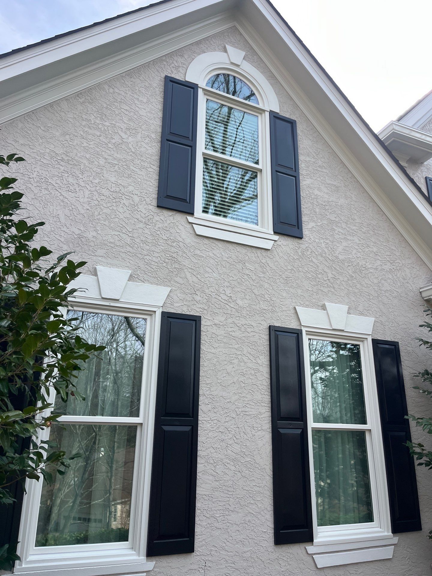 Stucco and Siding Exterior Painting using Sherwin Williams SuperPaint by Nelson Exteriors 
