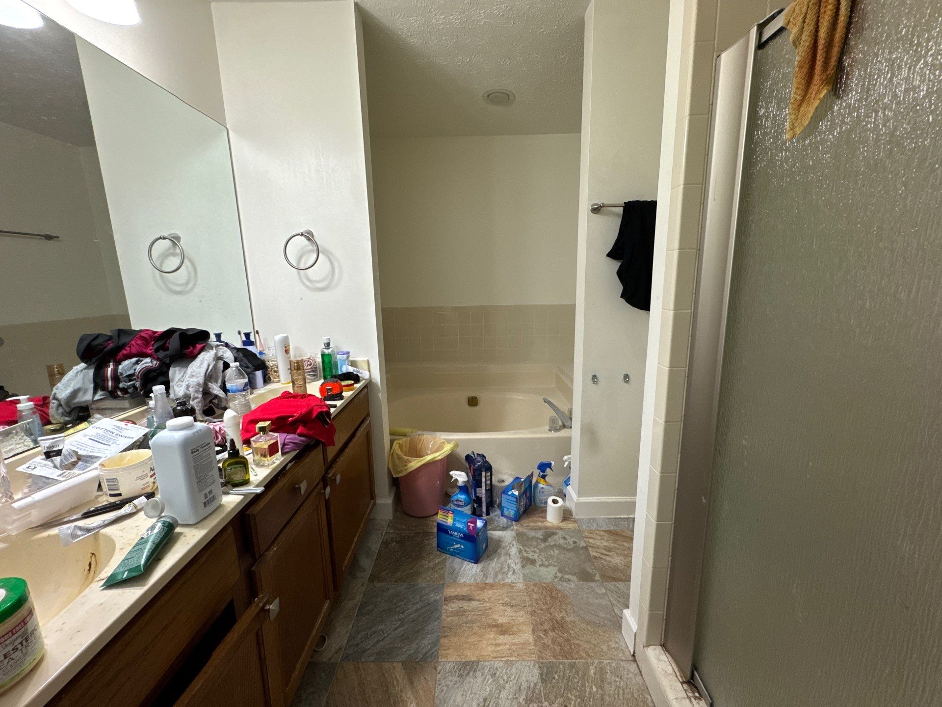Master bathroom renovation by Prudencio