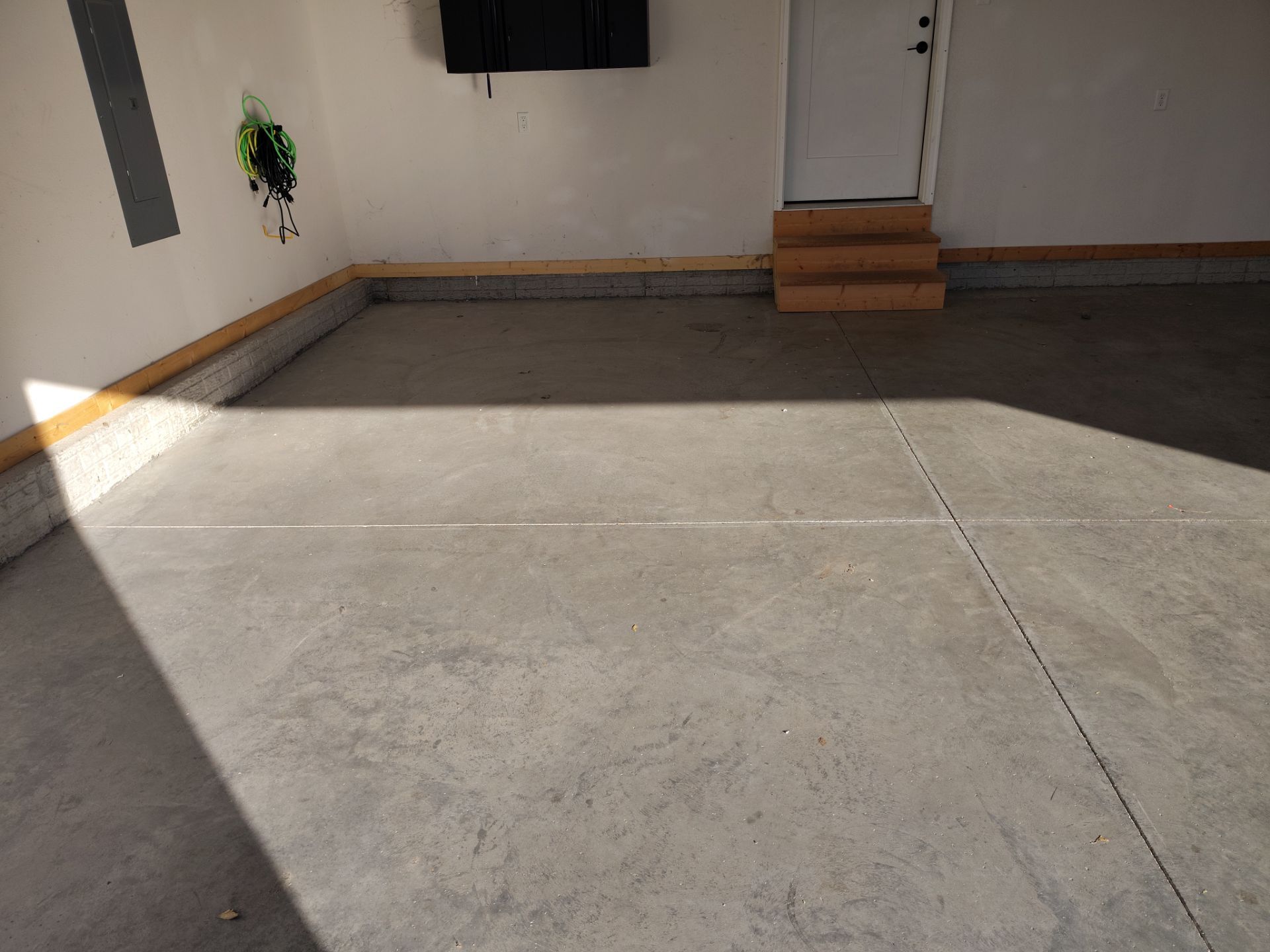 It's Daylight Savings... Brighten Up Your Space With a New Garage Floor Coating! by Revival Concrete Coatings