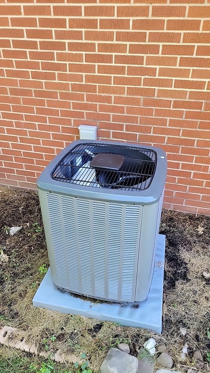 Brand: Atlas Pinnacle Color: Pristine Sunset Drip: White by Eagle Eye Roofing