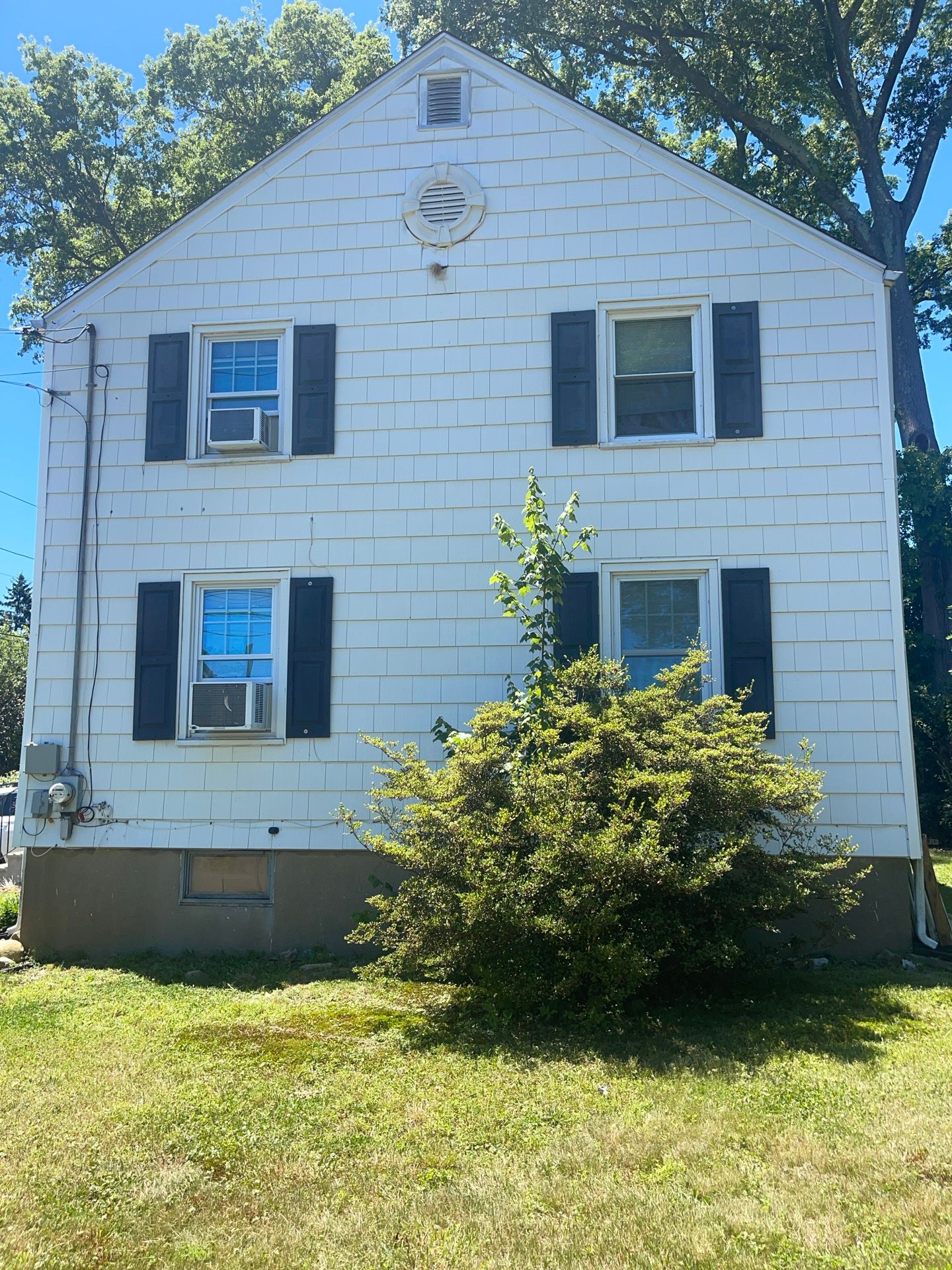 Siding Installation using CertainTeed Monogram Vinyl Siding - D4 - Forest by A Plus Exterior