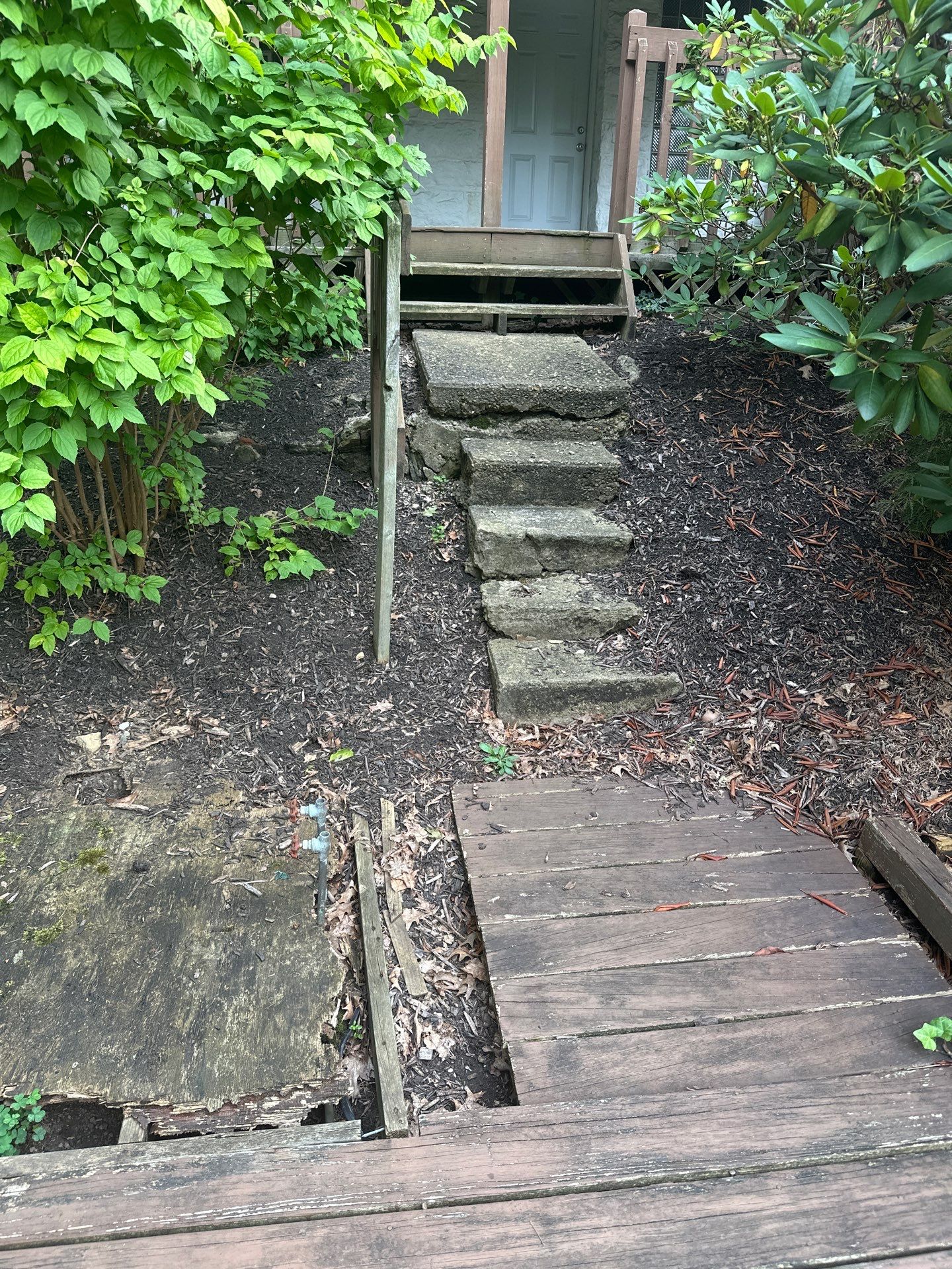 Deck by Cousins Roofing Siding & Decks