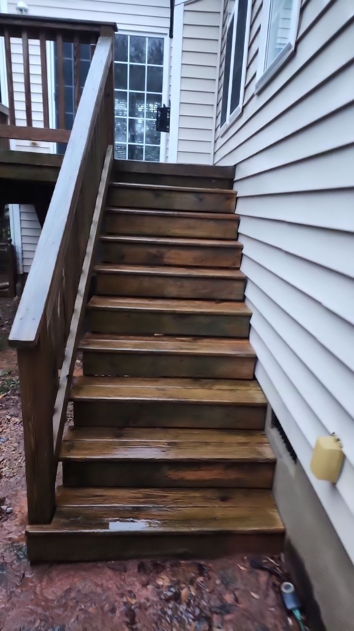 House Wash using cleaner by Power Wash Masters LLC