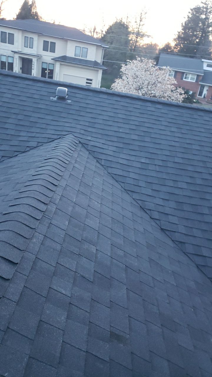 McLean: CertainTeed Landmark Designer Shingles in Charcoal Black by RM Banning, Inc.