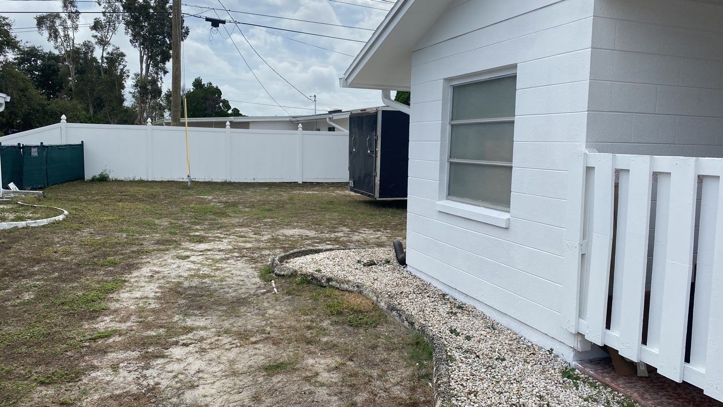 Sun City Center, FL Install 6 ft. tall White Vinyl Privacy Fence by Asap fence and gates, LLC
