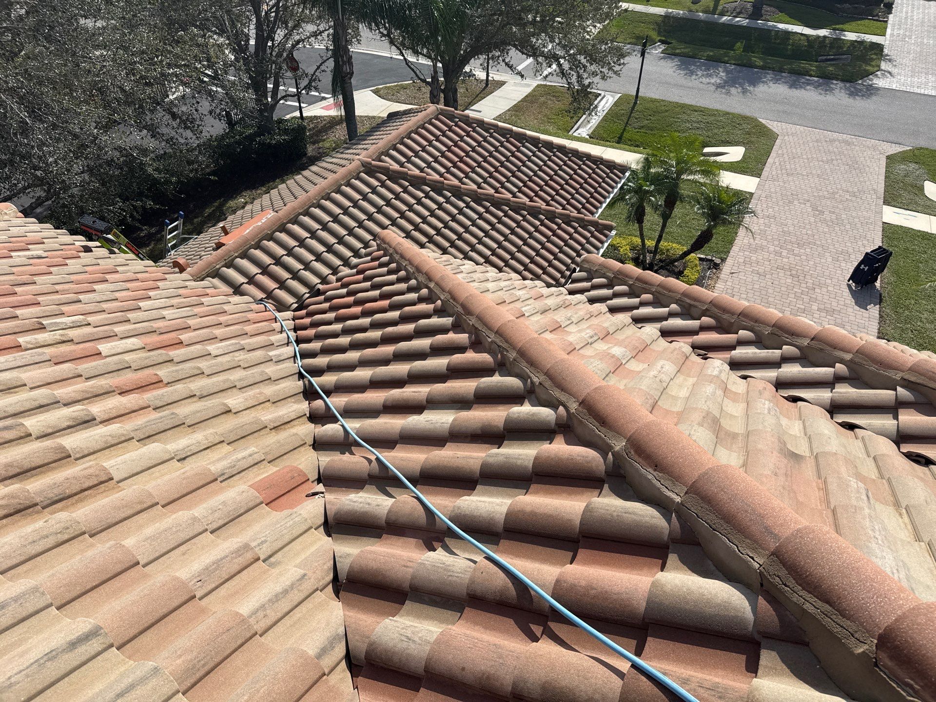 Roof Cleaning & Pool Deck Cleaning! Winding River, Bradenton, FL by Sunshine AquaWash