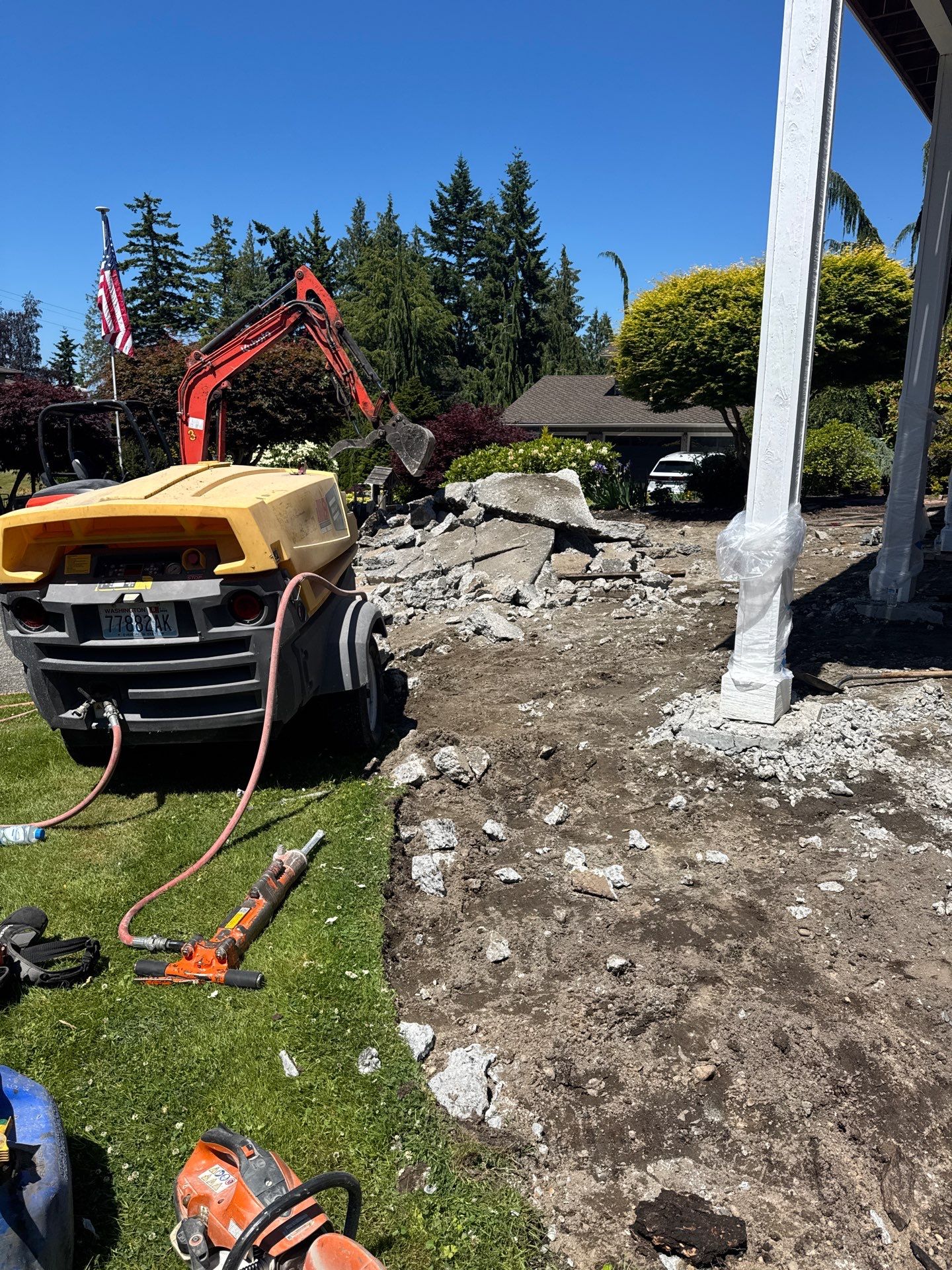 Concrete Driveway Repair | Edmonds  by Jireh Asphalt & Concrete Inc 