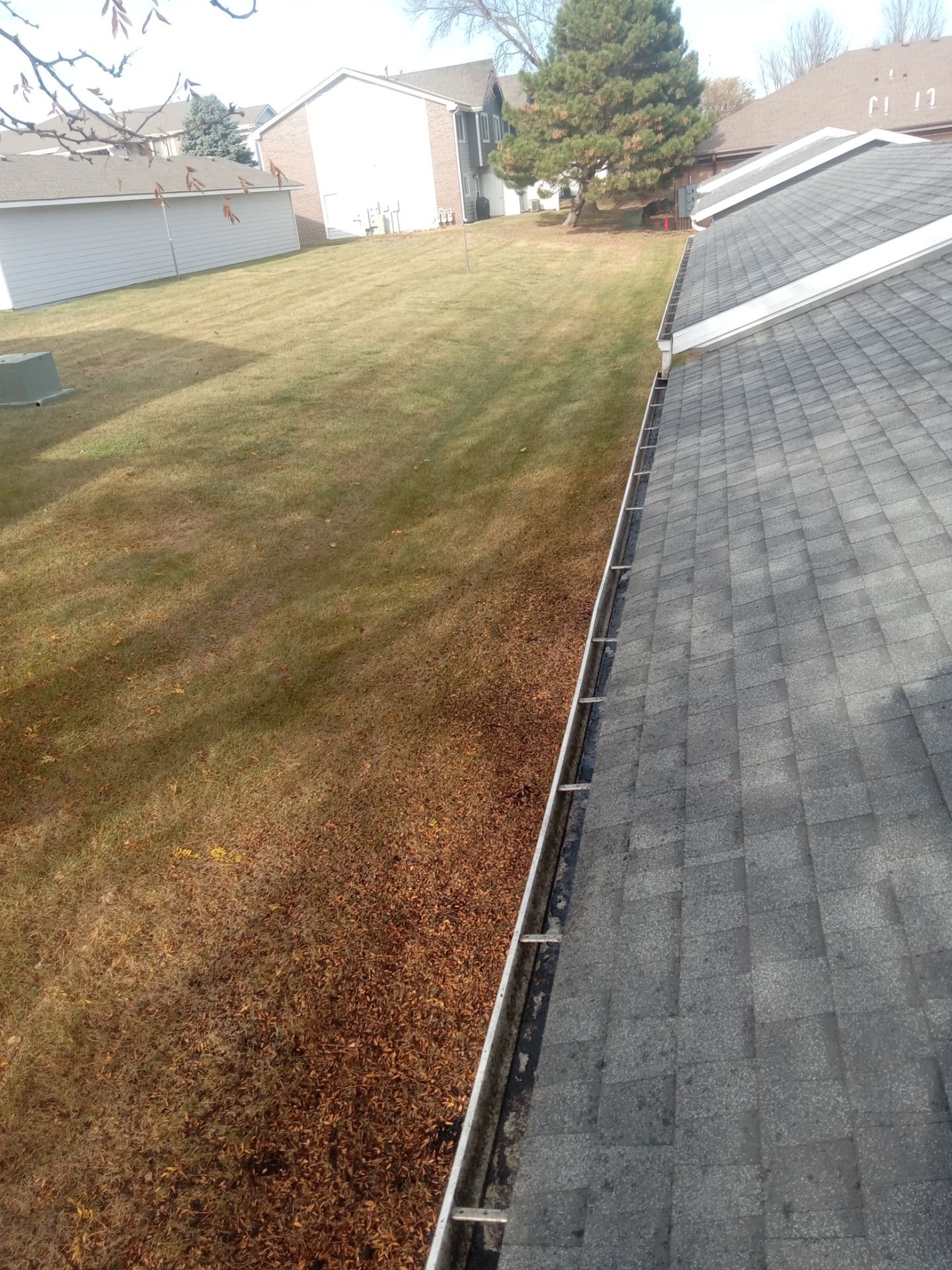 Commercial gutter cleaning South Dakota after photo with clean gutters