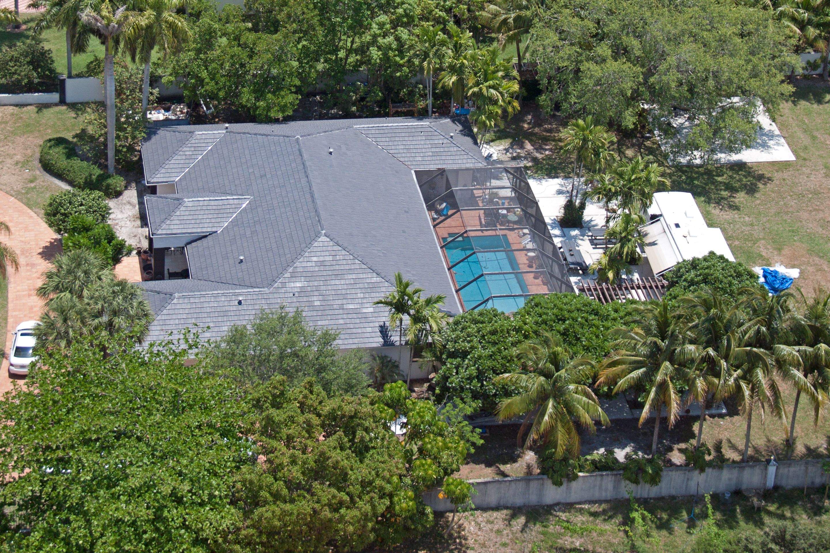Crown - Windsor Slate - Thunderstorm by Istueta Roofing