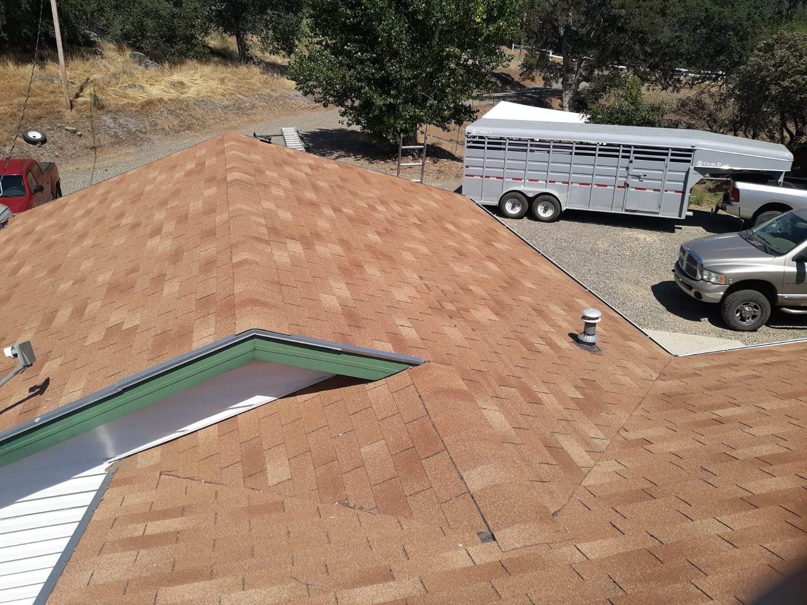 Metal roofing installation using Standing seam metal roofing system by Straight Edge Roofing Inc