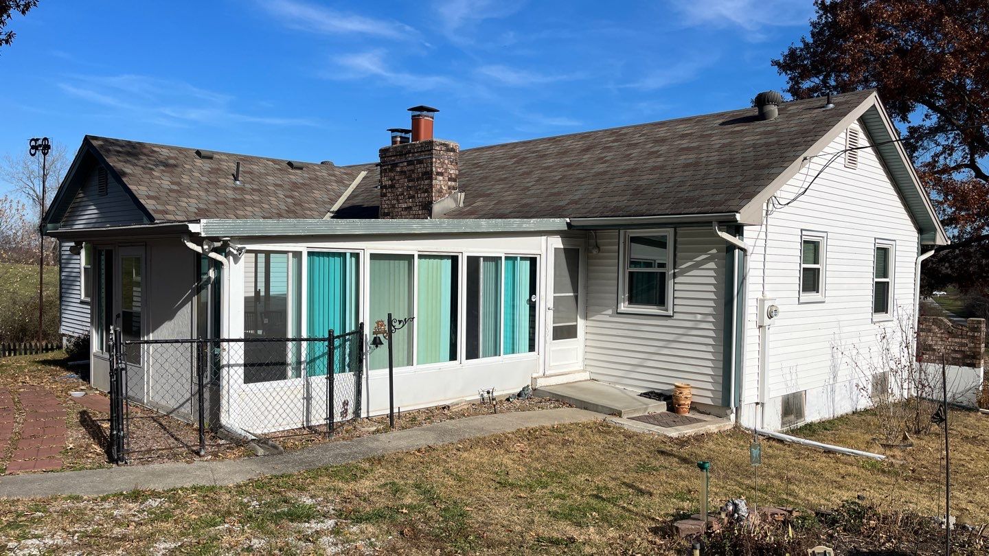 Siding Installation using Exterior Portfolio Vinyl Siding by EEC Windows, Siding & Roofing