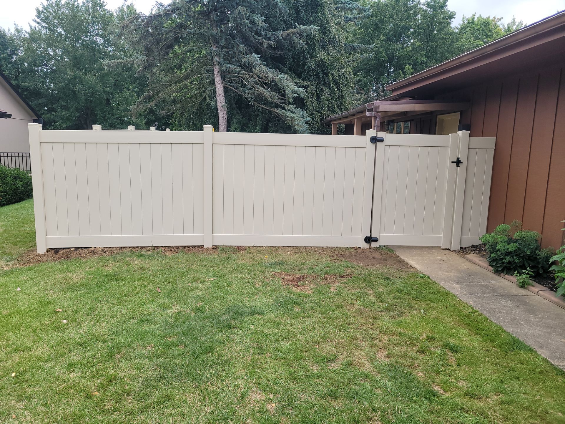 Eric & Heather Cook by Silver Leaf Contracting 