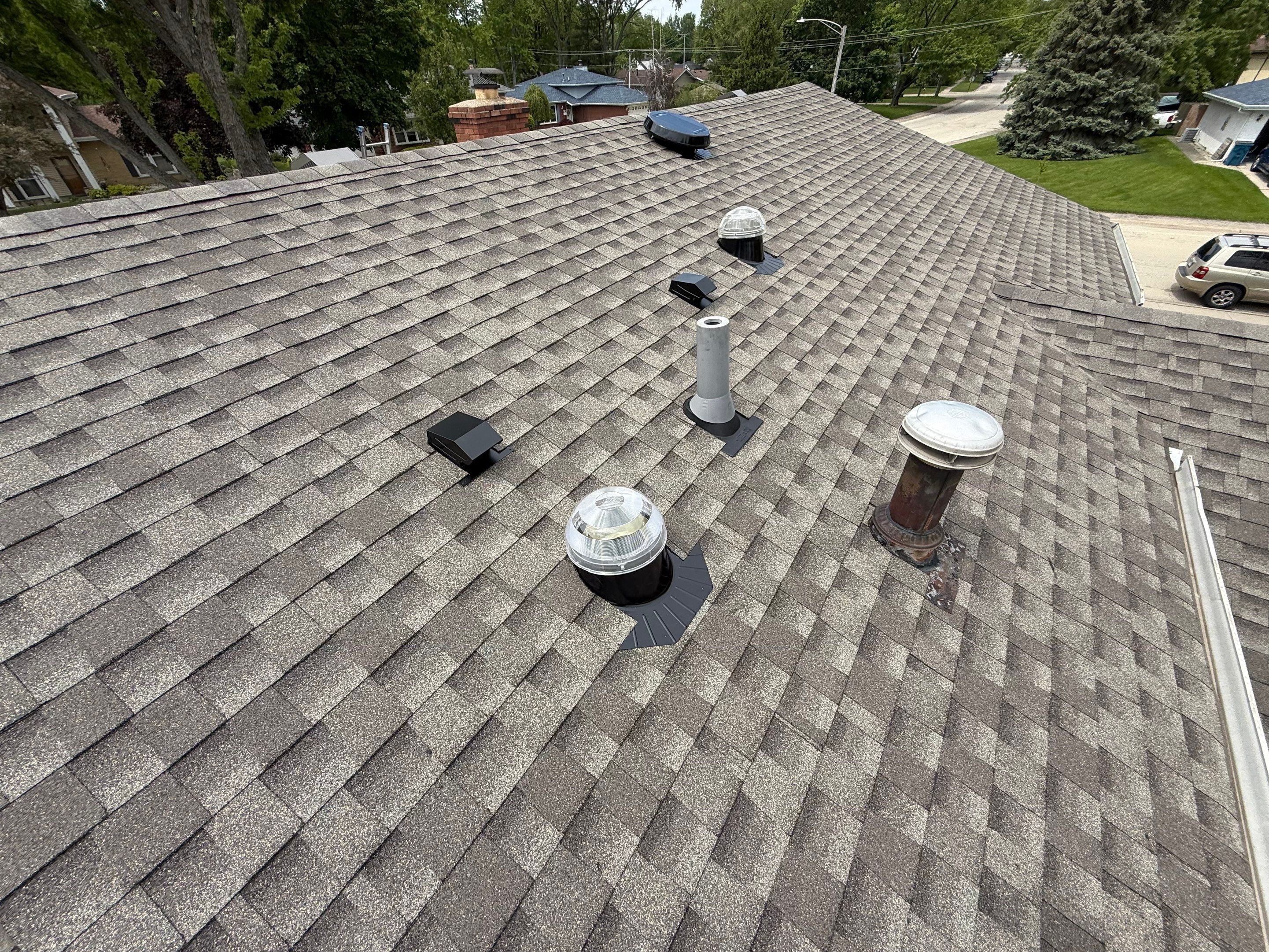 Roof, gutters, windows & siding replacement by Optimal Home Improvement 