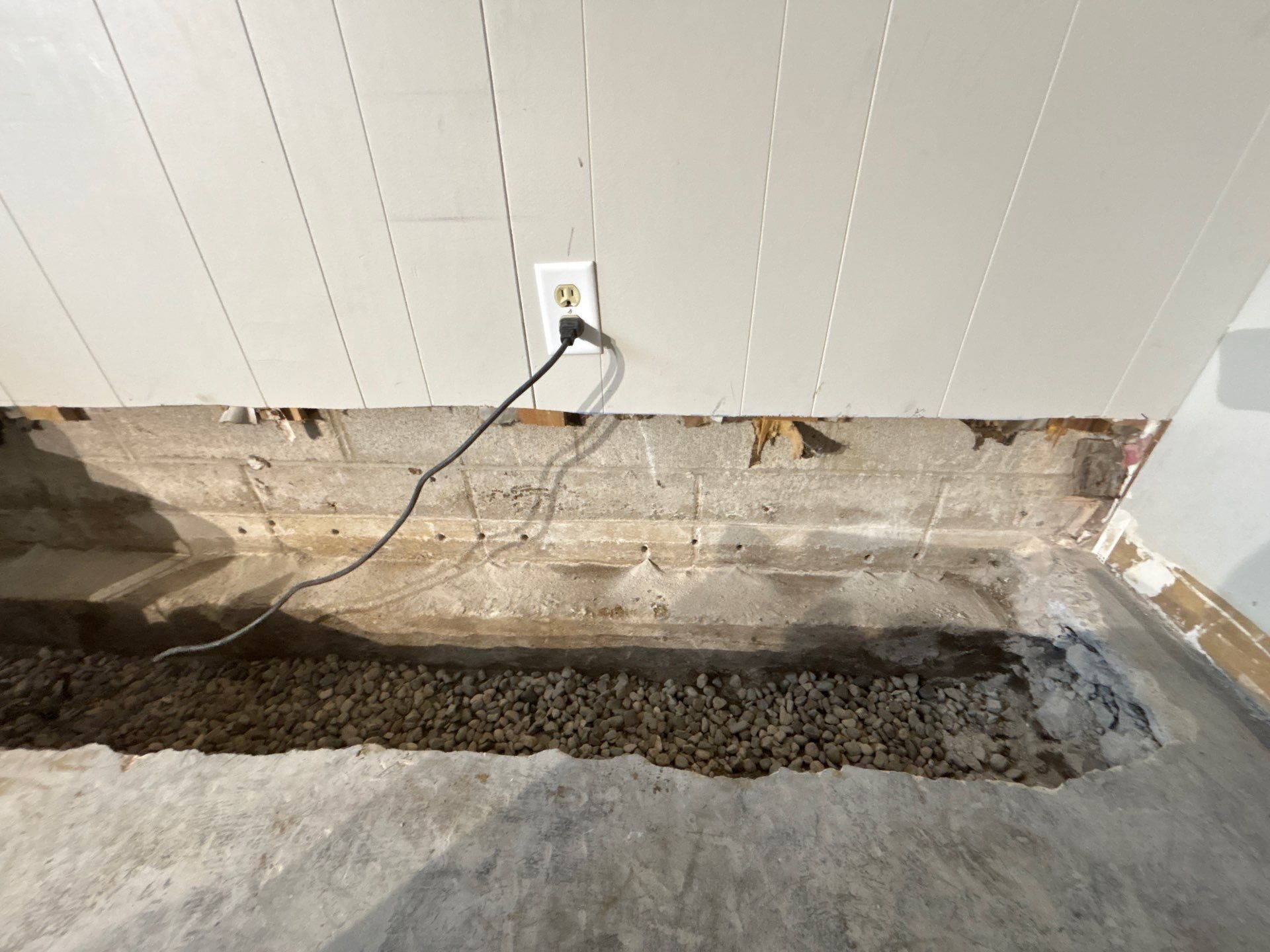 Drain tile and sump pump for George by Waterproofing Northeast