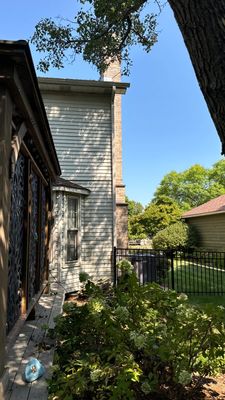 Turtle Shell gutter protection installation in Naperville, IL 60540, photograph 10