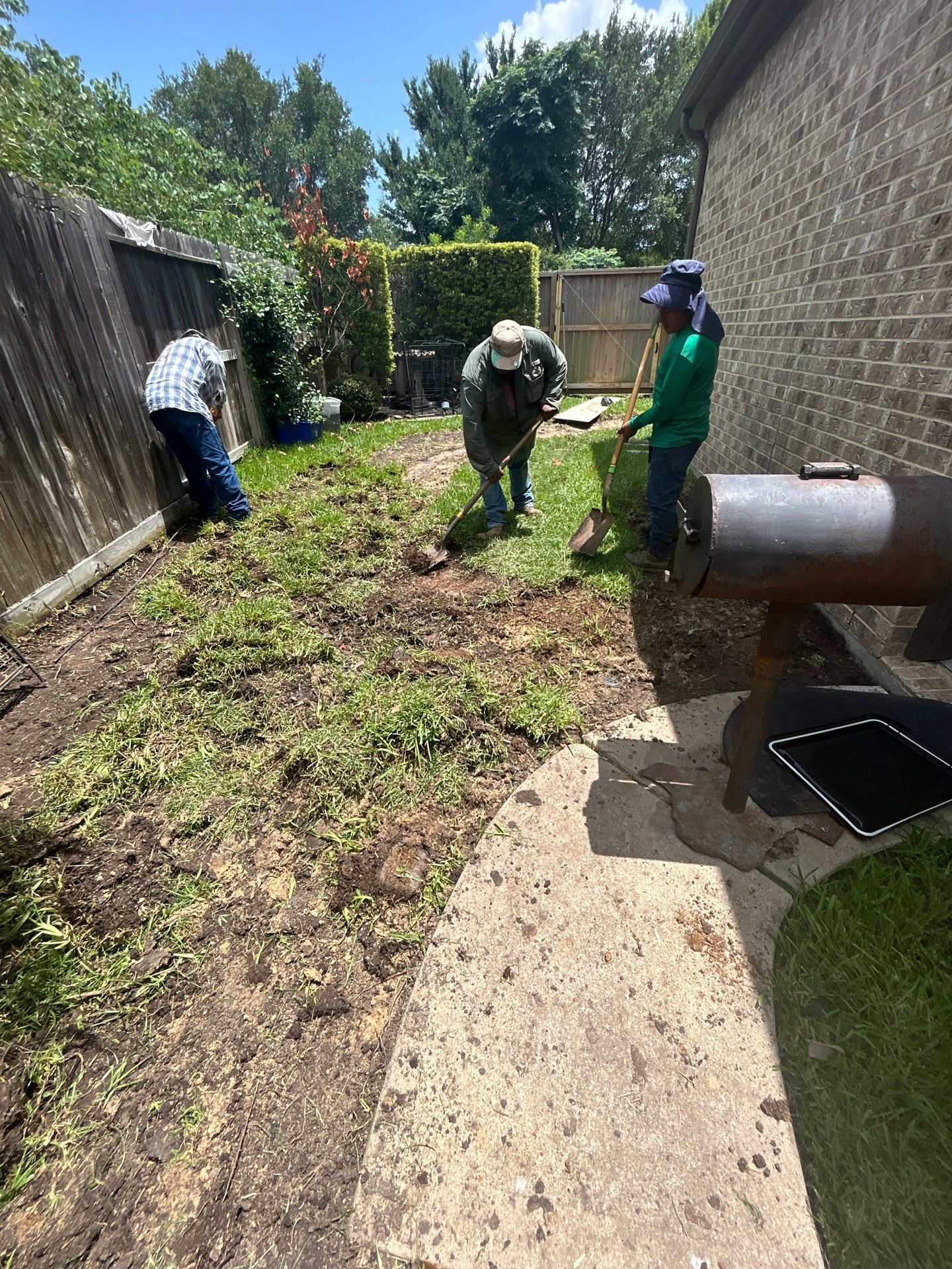 ๐ธ Linda & Dave Showcase: Backyard & Side Yard Renovation by Texas Urban Elements