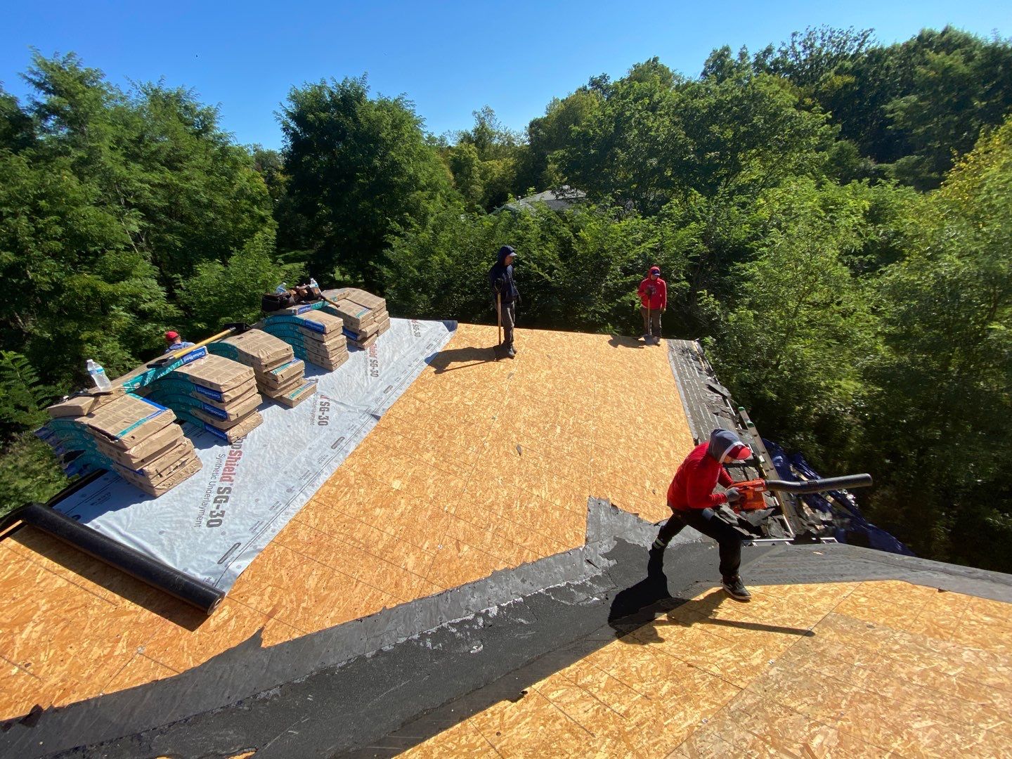 Roof Replacement using CertainTeed Landmark by 180 Contractors