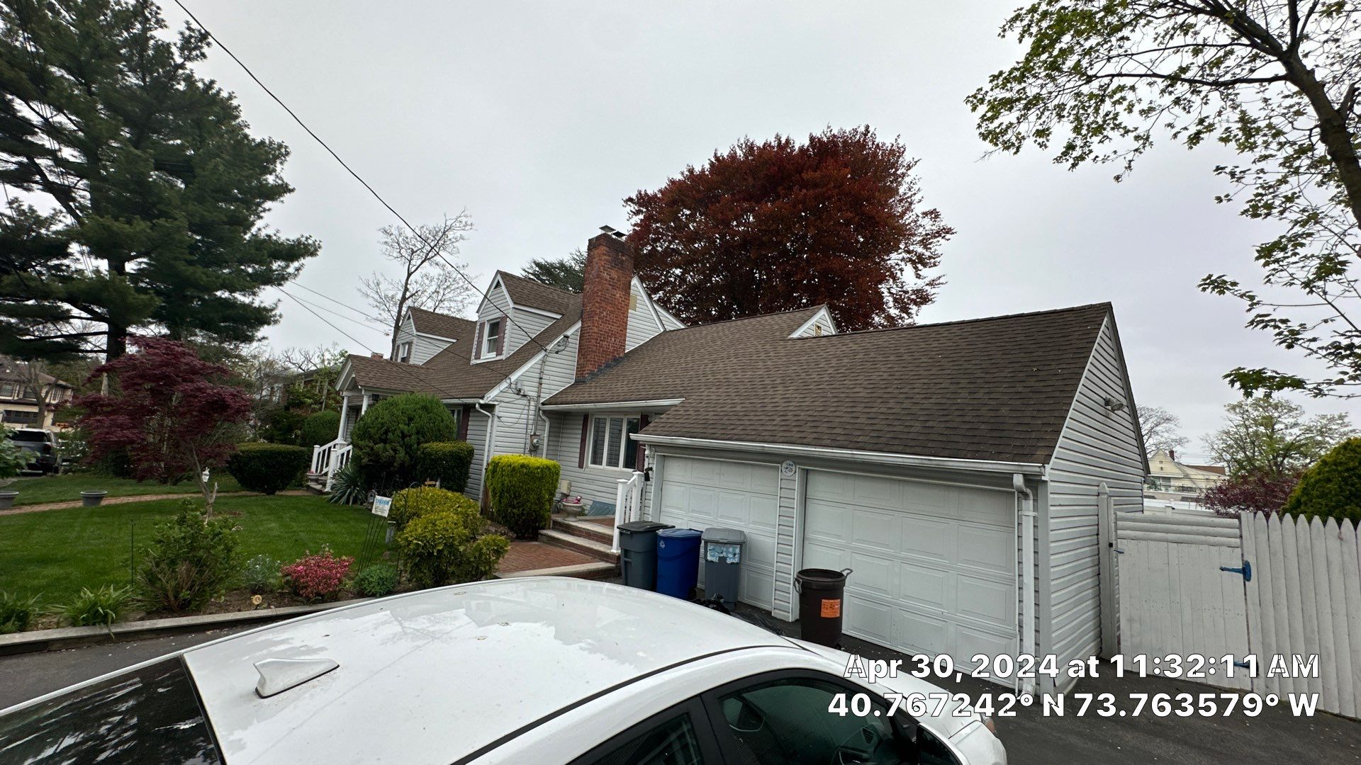 Full House Installation 5" white seamless gutters 2x3 leaders using 5"white K style seamless gutters and 2x3 white leaders by Above All Gutters 