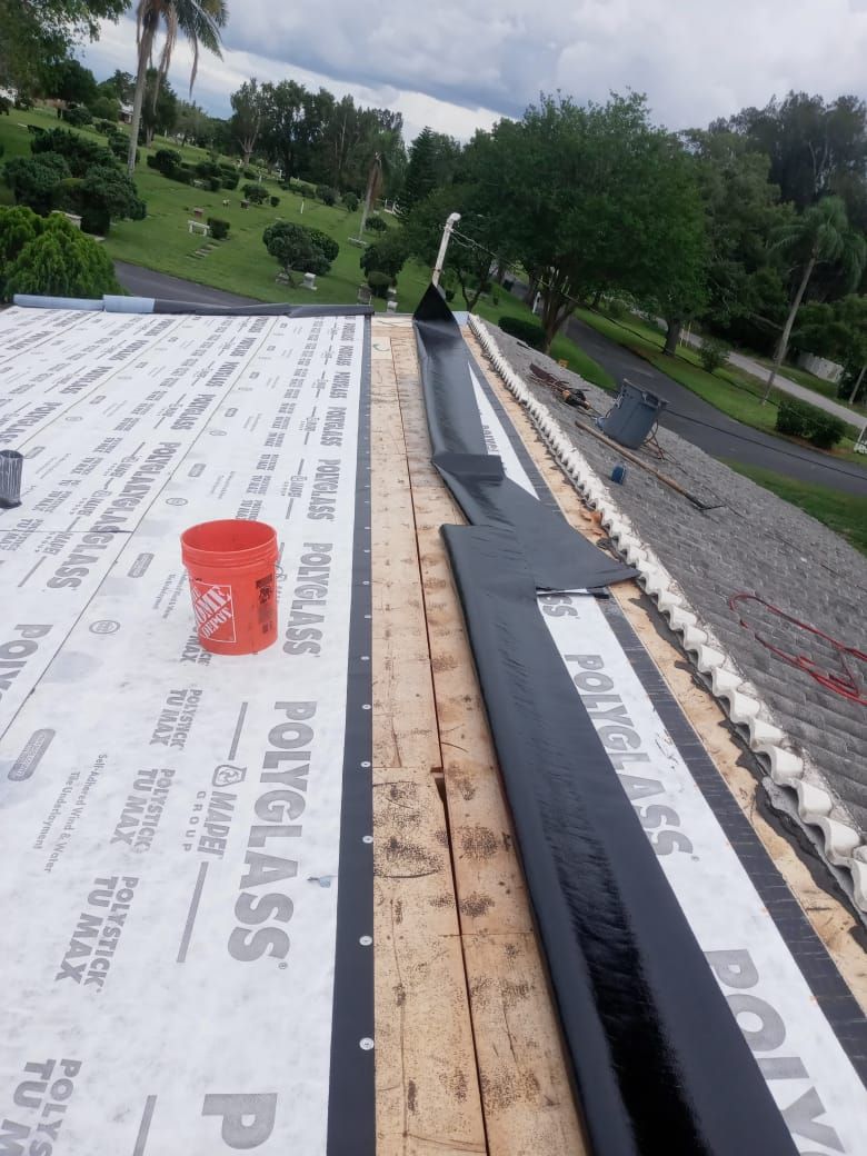 Project in Largo 33773 by Mitchell Roofing Company LLC 