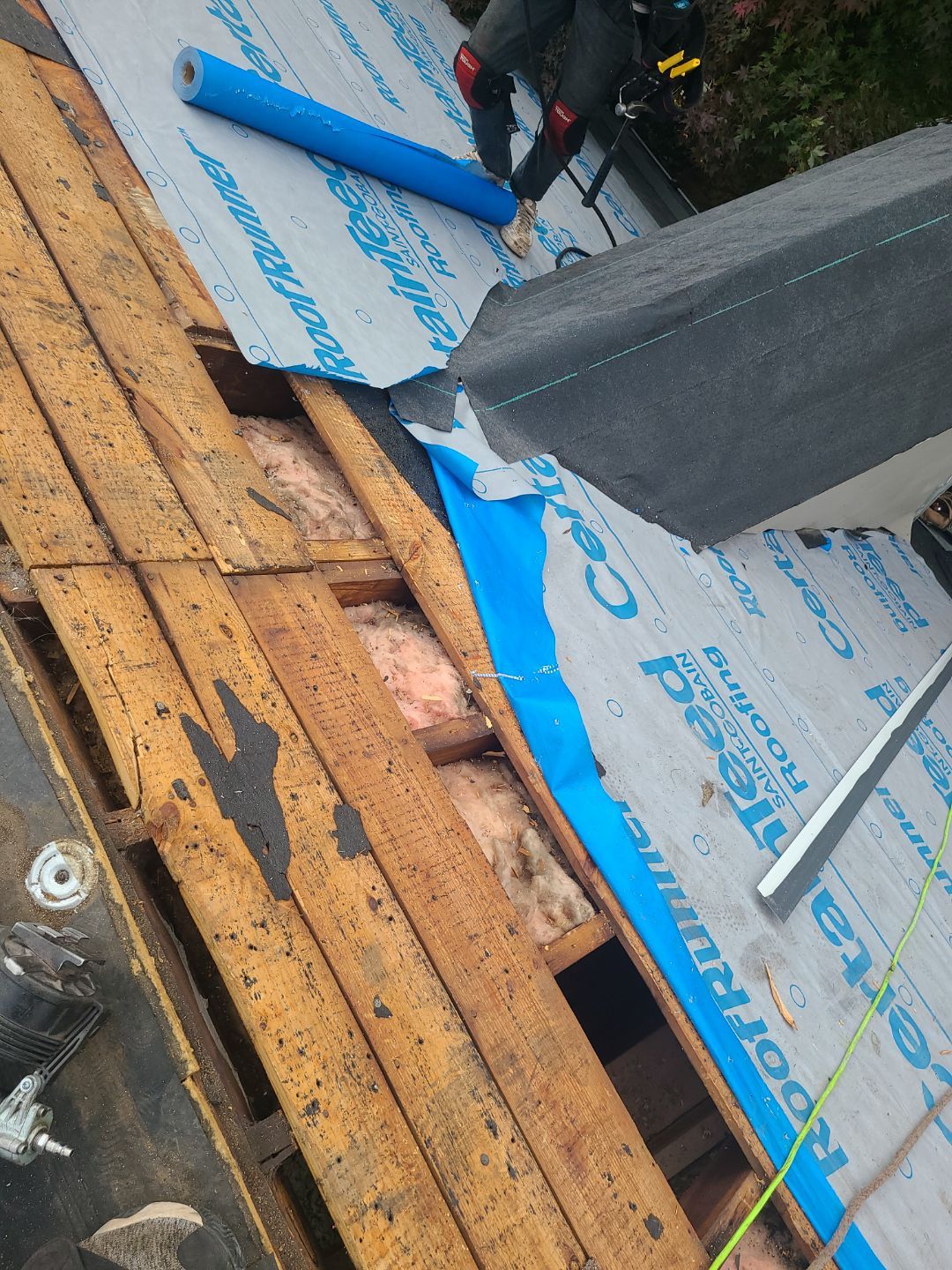 Falls Church: CertainTeed Landmark Pro Designer Shingles in Max Def Pewter by RM Banning, Inc.