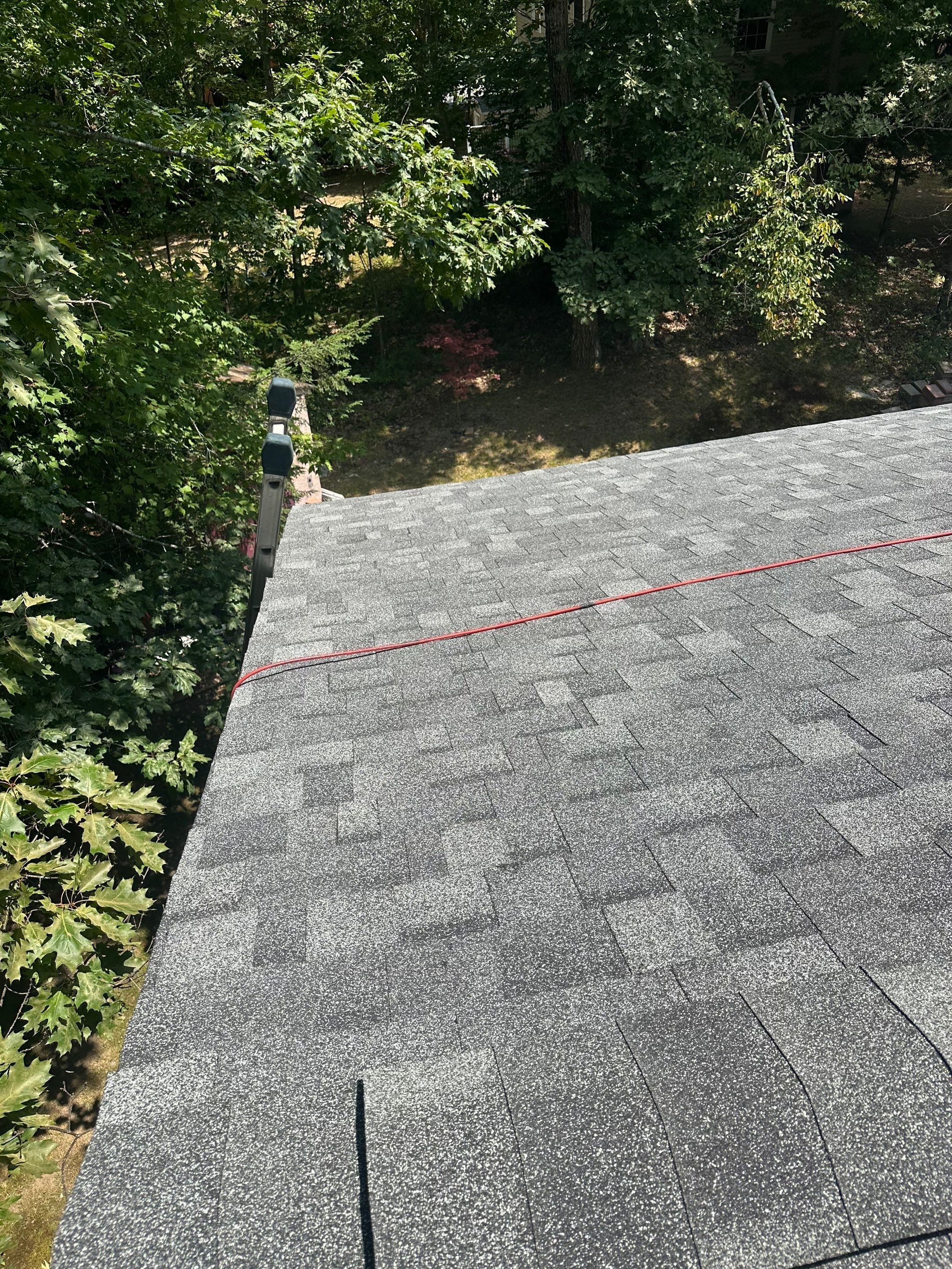 ☀️🏡 This Waterboro home just got a complete makeover from the top down! 🏡☀️ by Tall pine roofing