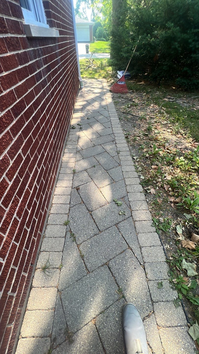 Brick paver clean, sand and seal.  using Surebond SB-1300 by Northern Power Washing LLC.