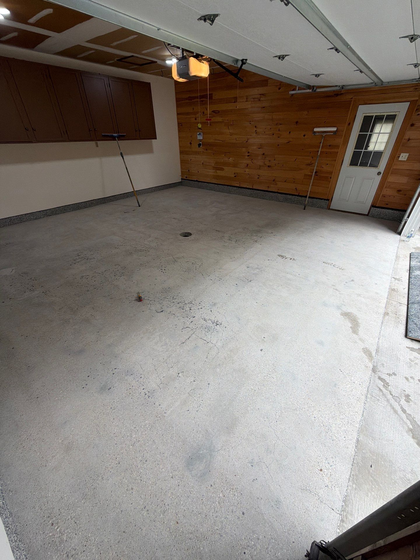Gray Speckled Epoxy Flake Floor Coating in Muskegon by Gordon Painting
