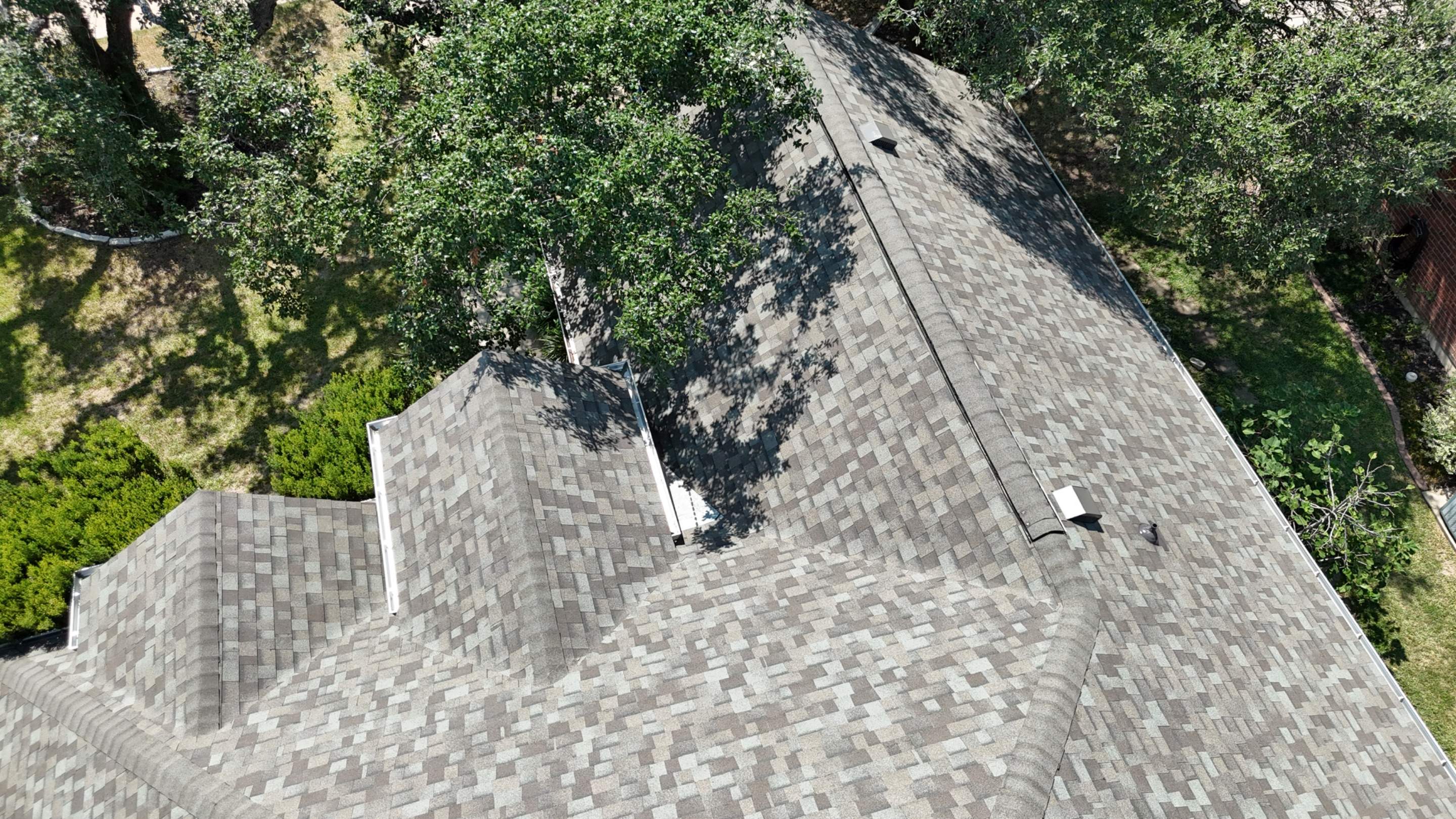 Driftwood - Owens Corning TruDefinition Duration by RoofsOnly.com