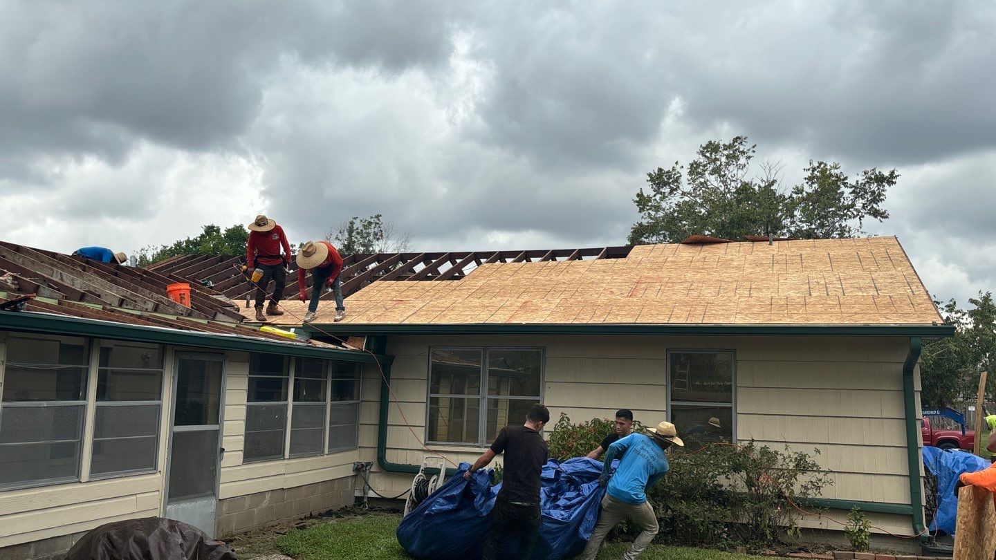 Residential Roofing Installation using Owen's Corning Duration (Lifetime) Shingles by Roof Repair Company