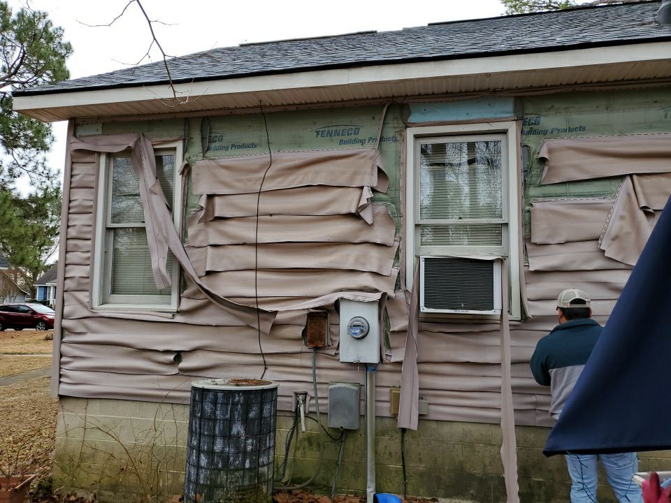 Residential Roofing Installation using Owens Corning Oakridge- Williamsburg Gray by Indigo State Roofing