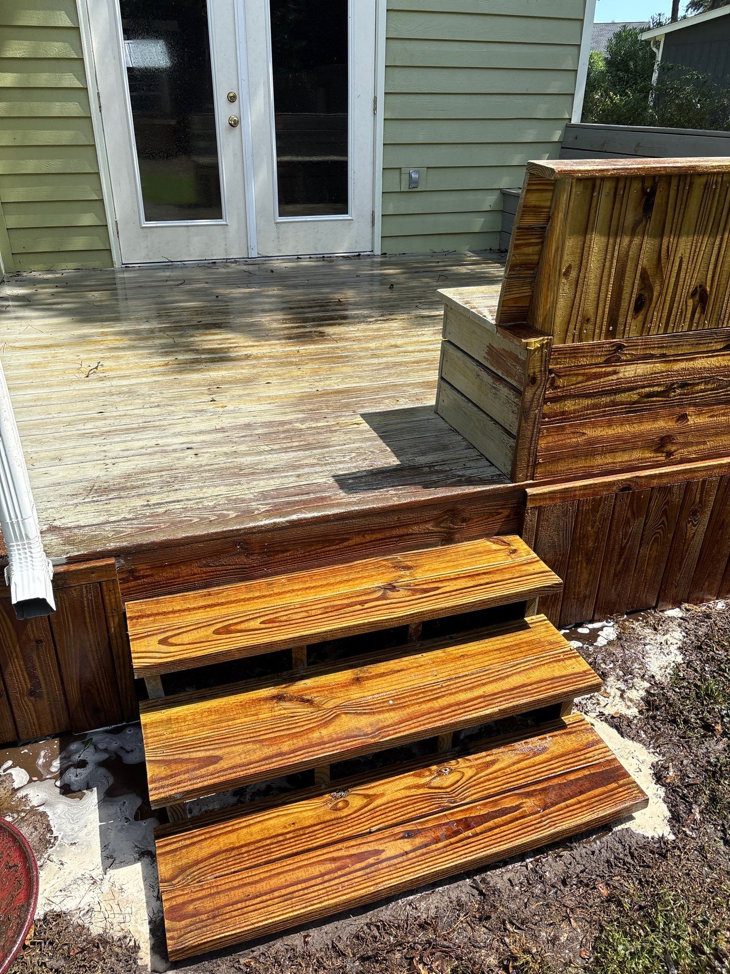 Wood Deck using Wood Sealant by DuraSeal