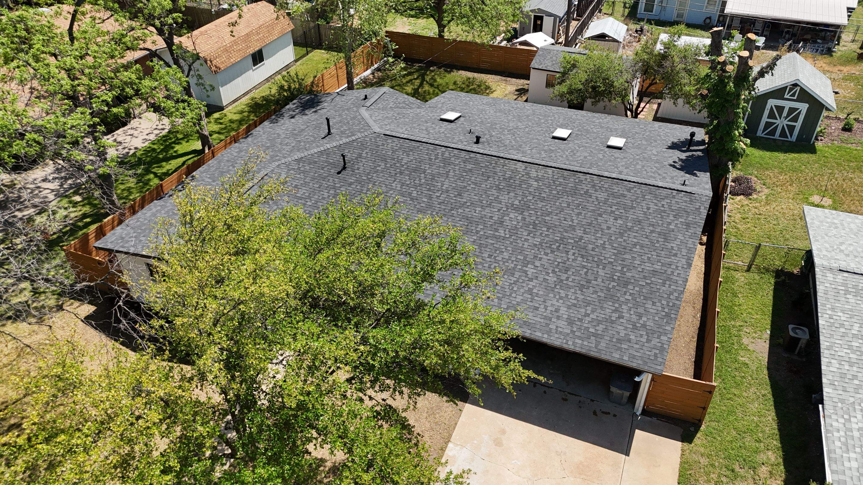 Onyx Black - Owens Corning TruDefinition Duration  by RoofsOnly.com