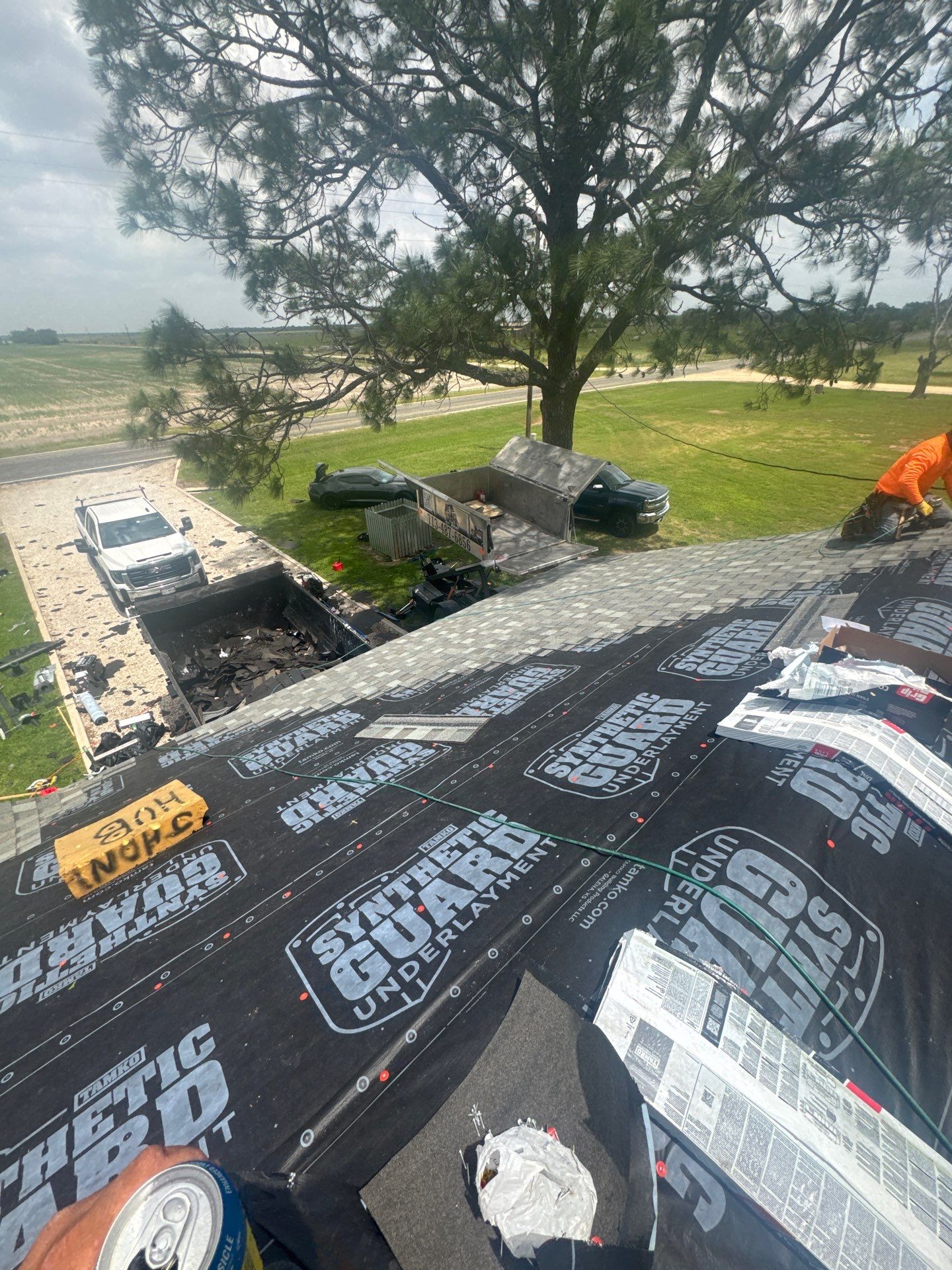 Roof Replacement louise by Roof Repair Company