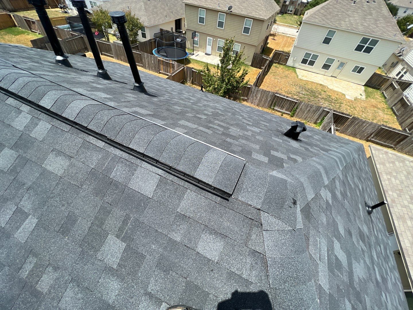 OC Duration Moire Back by HHH Roofing & Construction