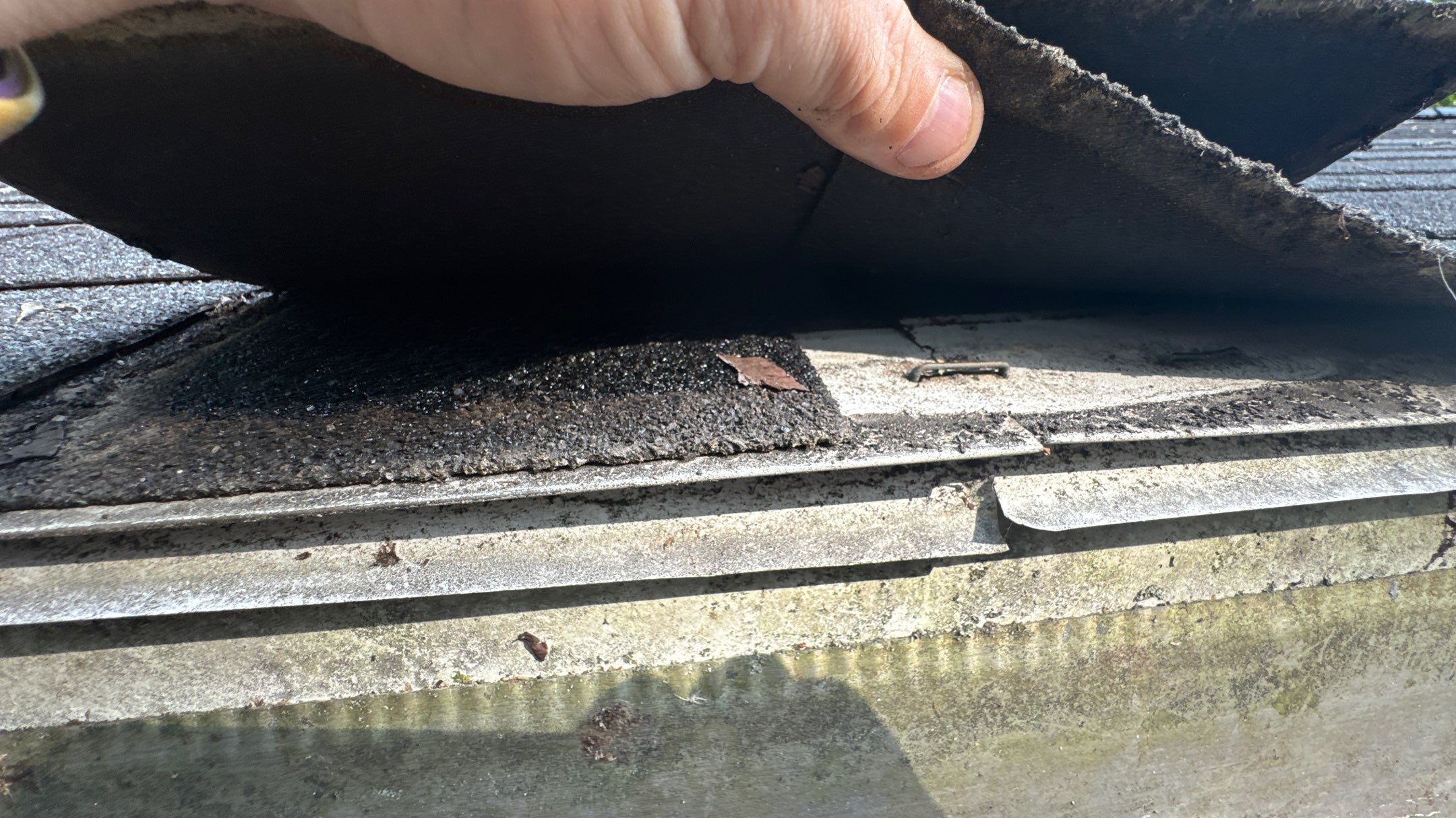 Roof Replacement using Owens Corning Brownwood by 180 Contractors