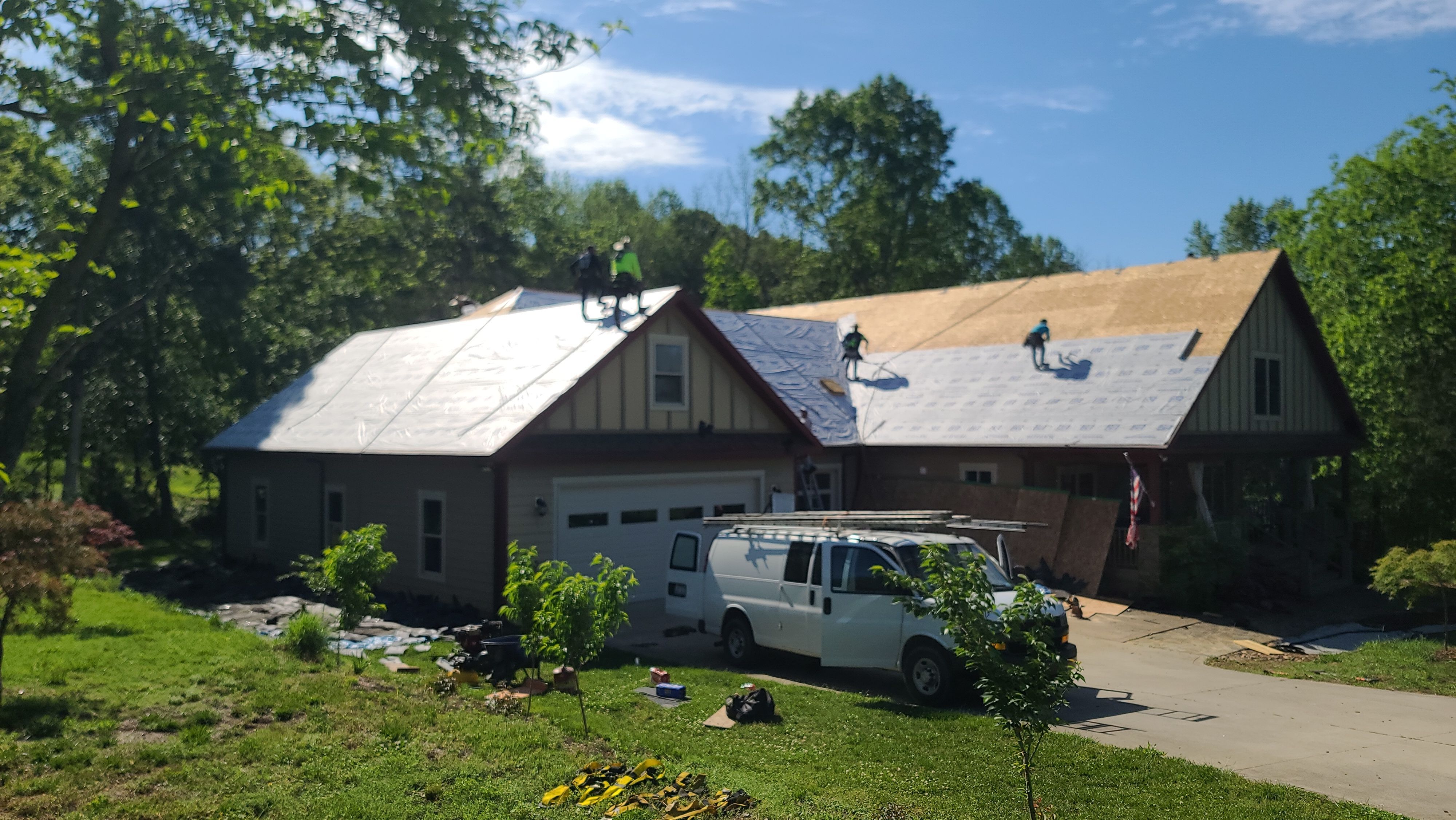 Tony's roof by BROCK BUILDERS 