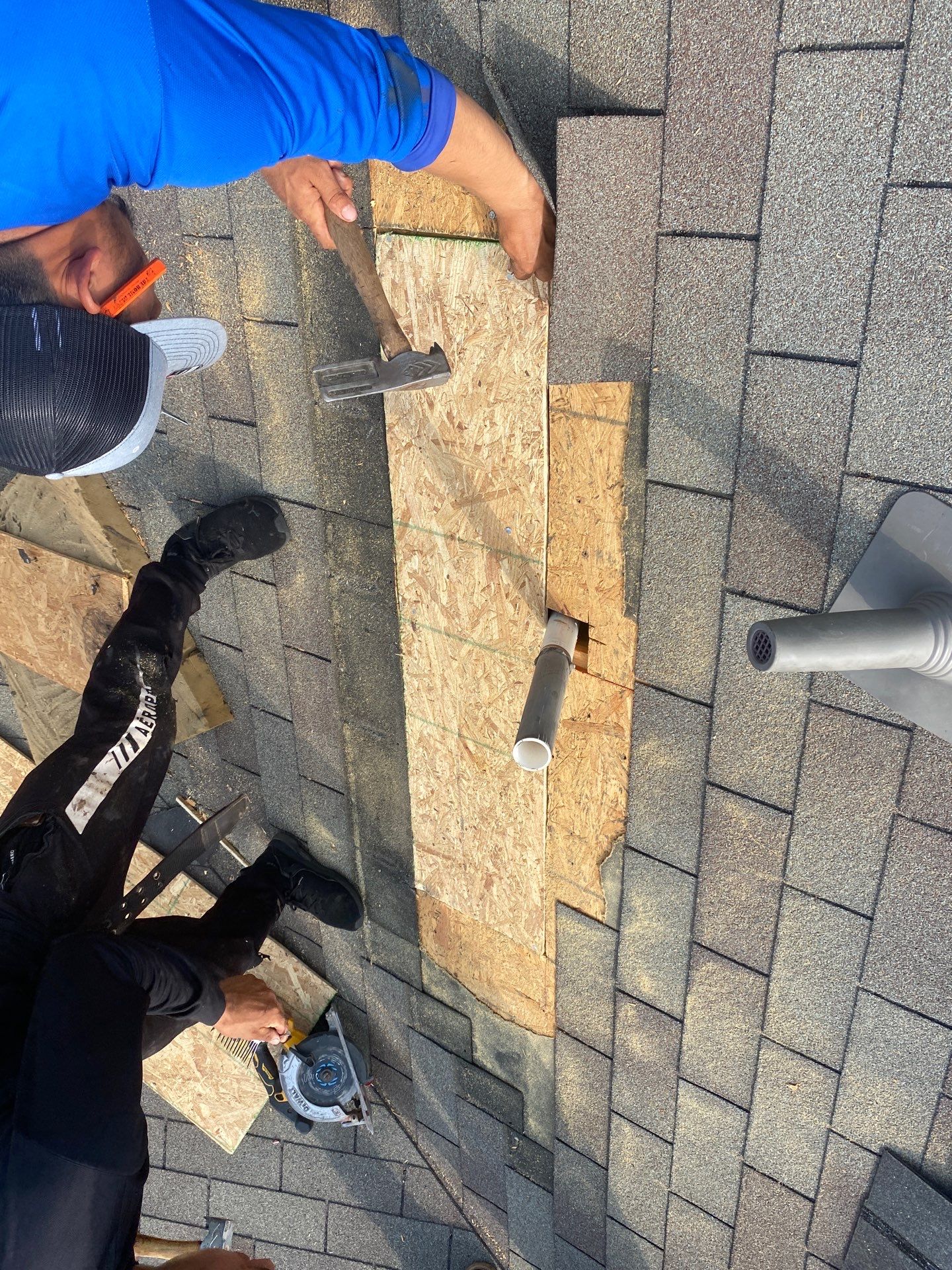 Hail Damage using Owen's Corning Duration (Lifetime) Shingles by Roof Repair Company