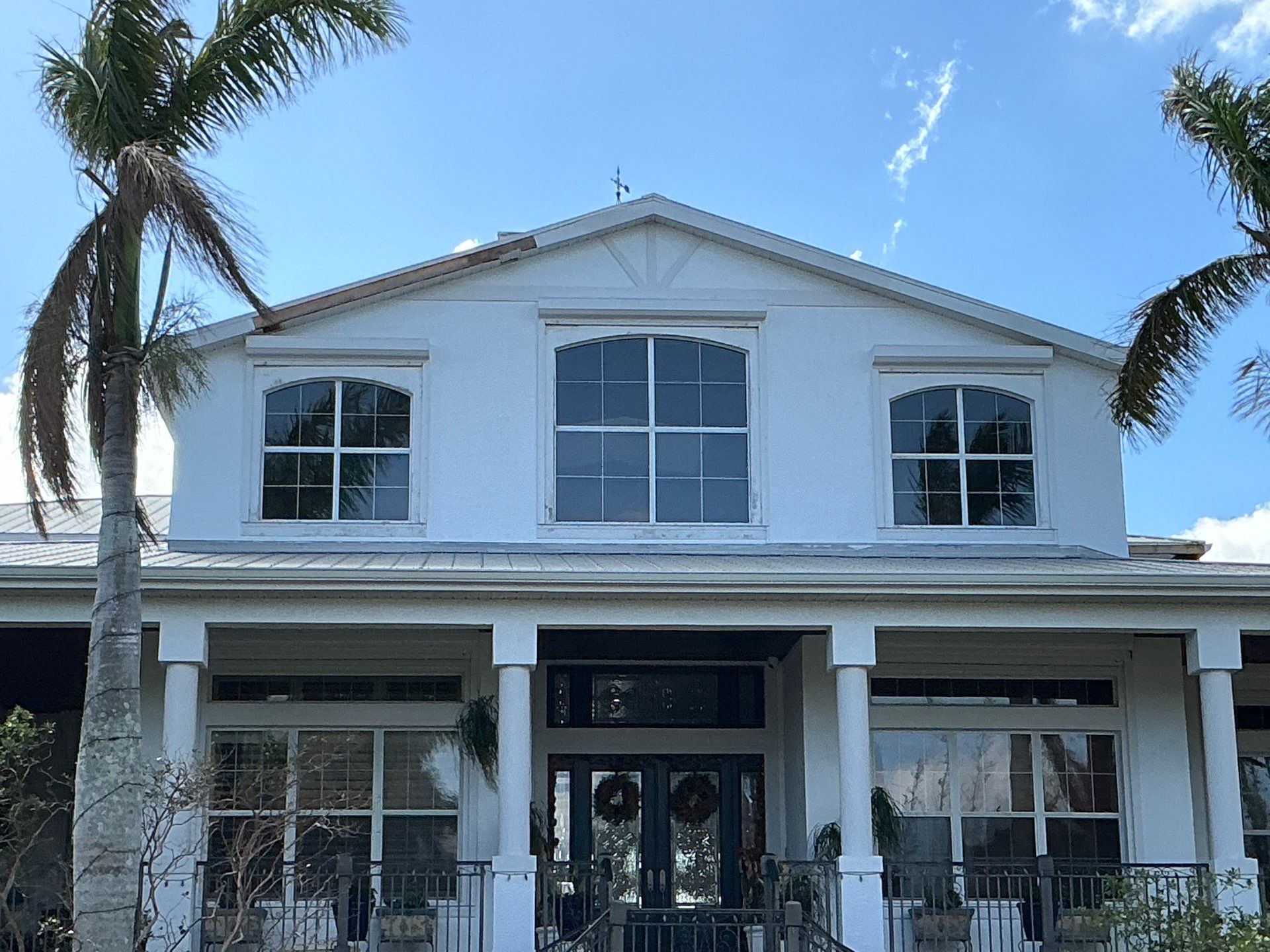 Seamless Gutter Installation for Beach Homes in Sarasota FL by Gutter Professors