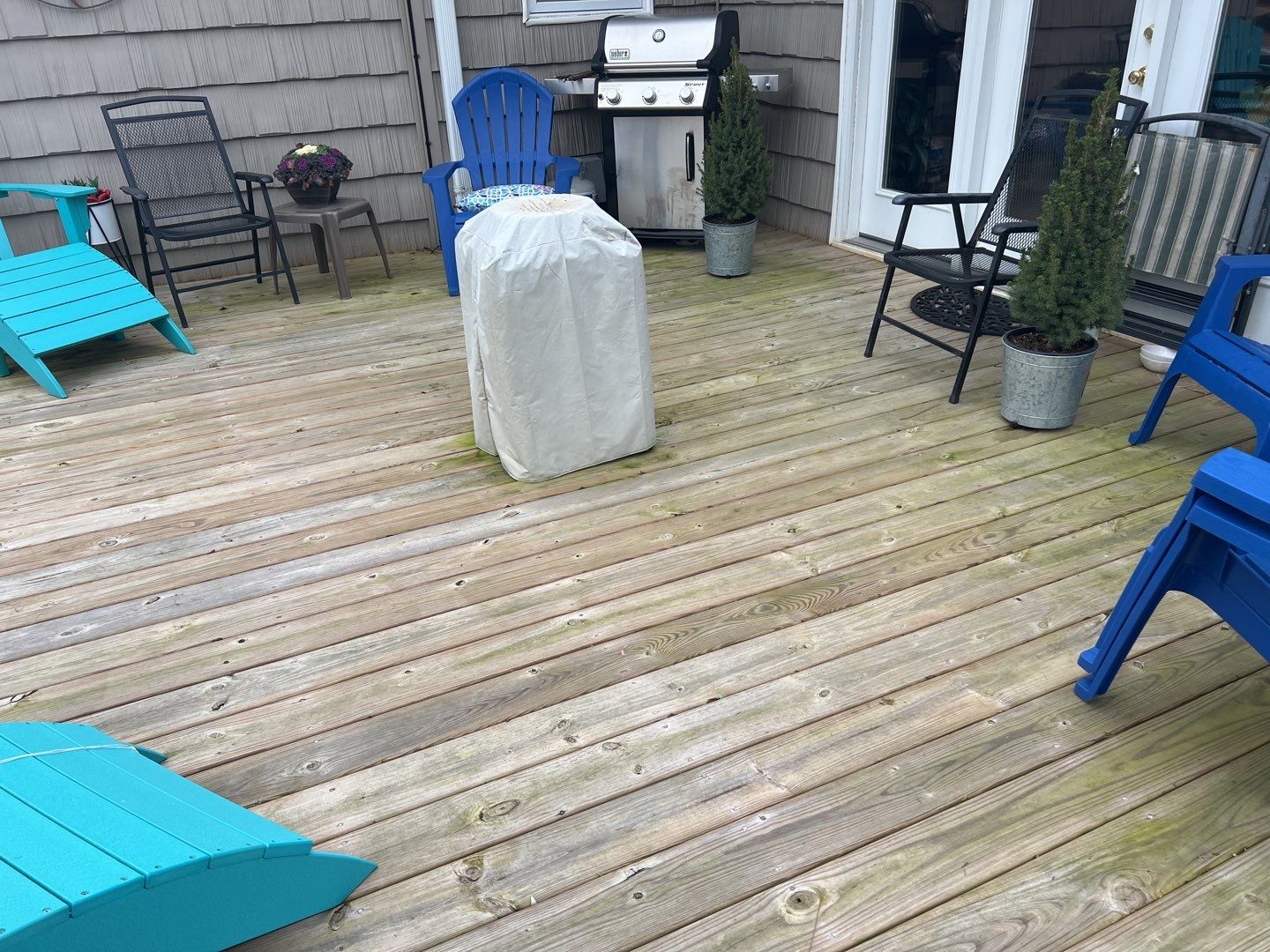 Weathered Deck using Wood Sealant by DuraSeal
