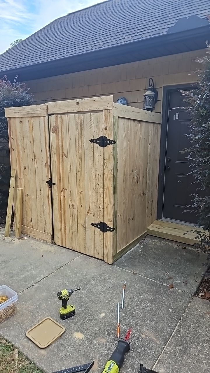 Million Dollar Lake - Deck and Fence by Pillar and Pine