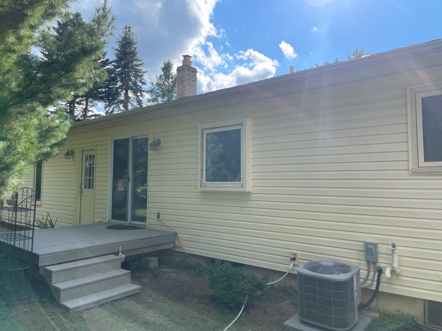 Siding Replacement using CertainTeed Restoration Classic D5 by 180 Contractors