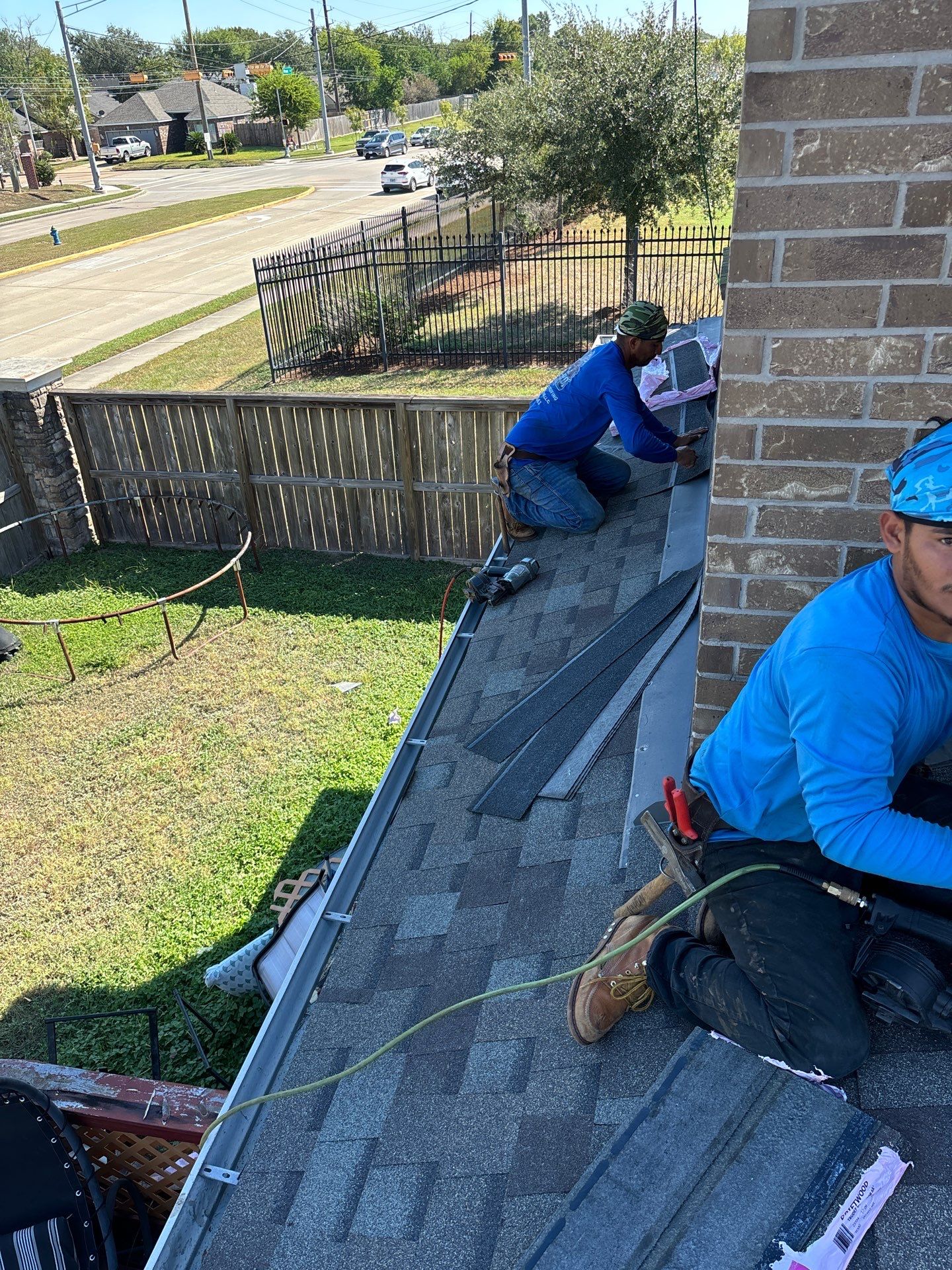 Residential Roofing Installation using Owen's Corning Duration (Lifetime) Shingles by Roof Repair Company