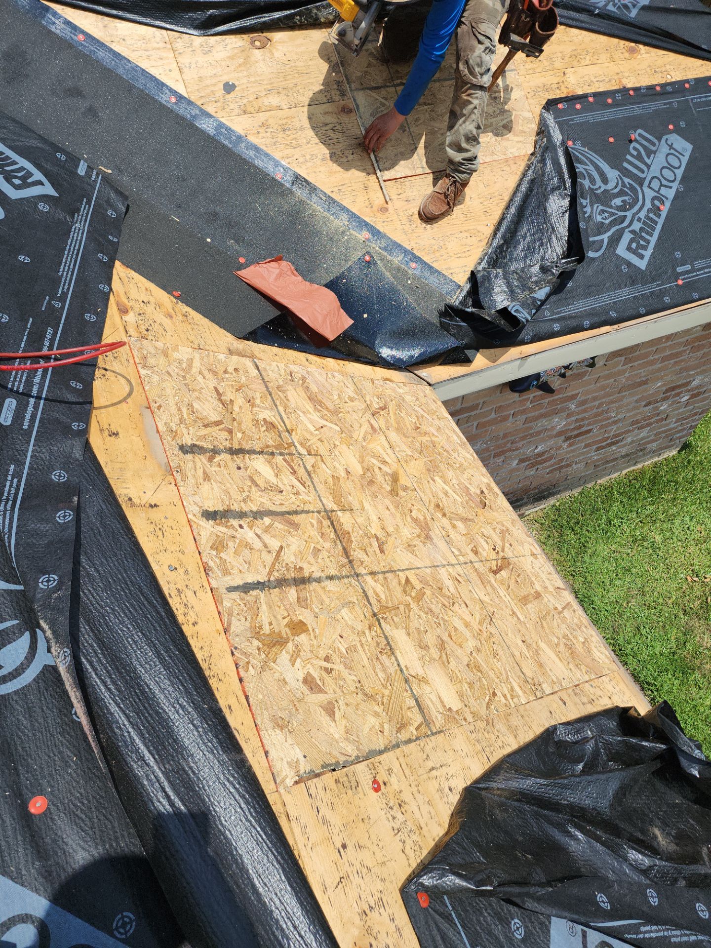 Residential Roofing Installation using Owen's Corning Duration (Lifetime) Shingles by Roof Repair Company