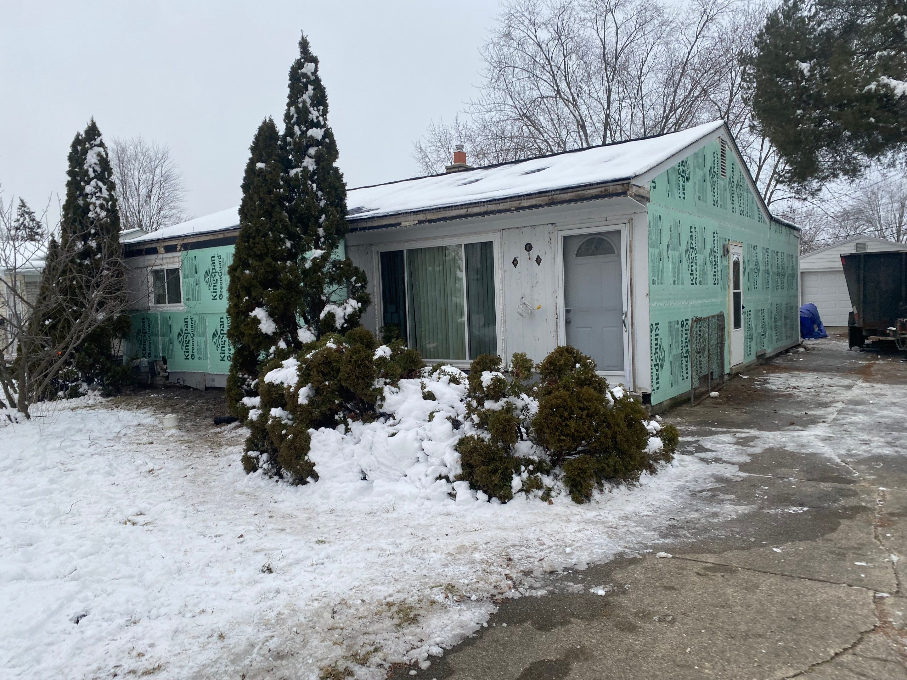Siding Replacement using CertainTeed Restoration Classis D4 by 180 Contractors