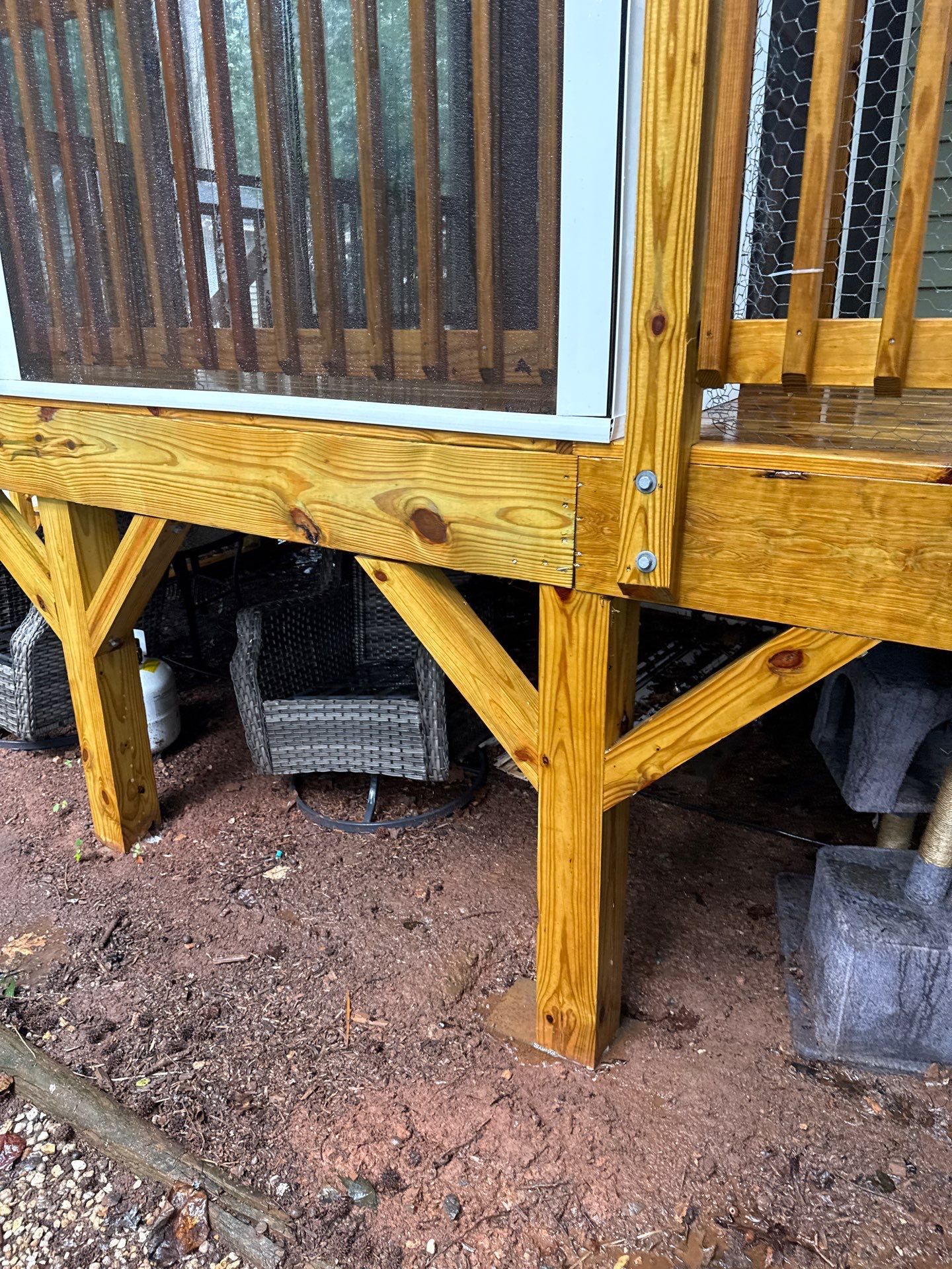 Wood Deck using Wood Sealant by DuraSeal