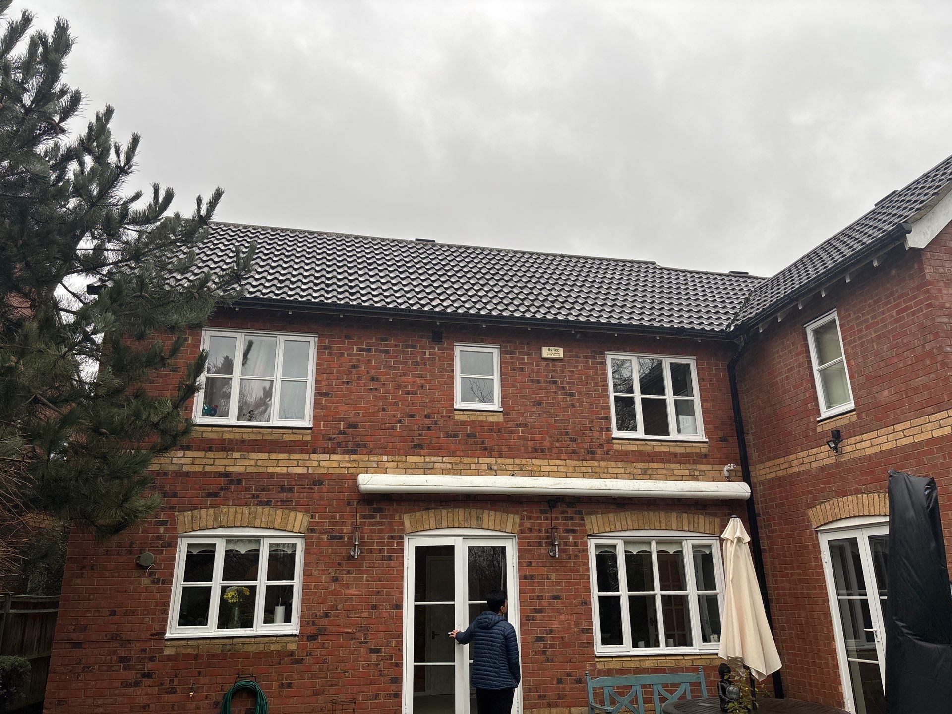 Roof Cleaning by Ges Exterior Cleaning ltd