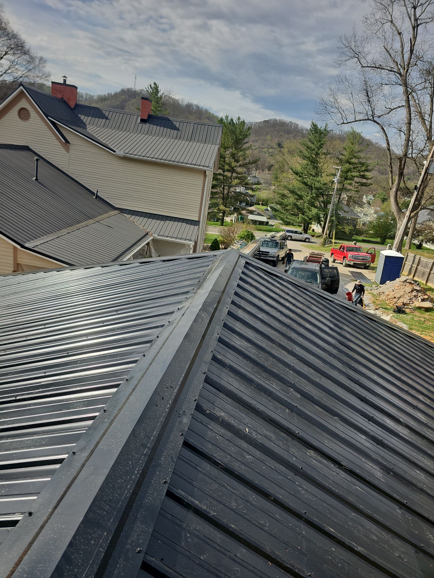 Daniels Garage by Omnia Roofing